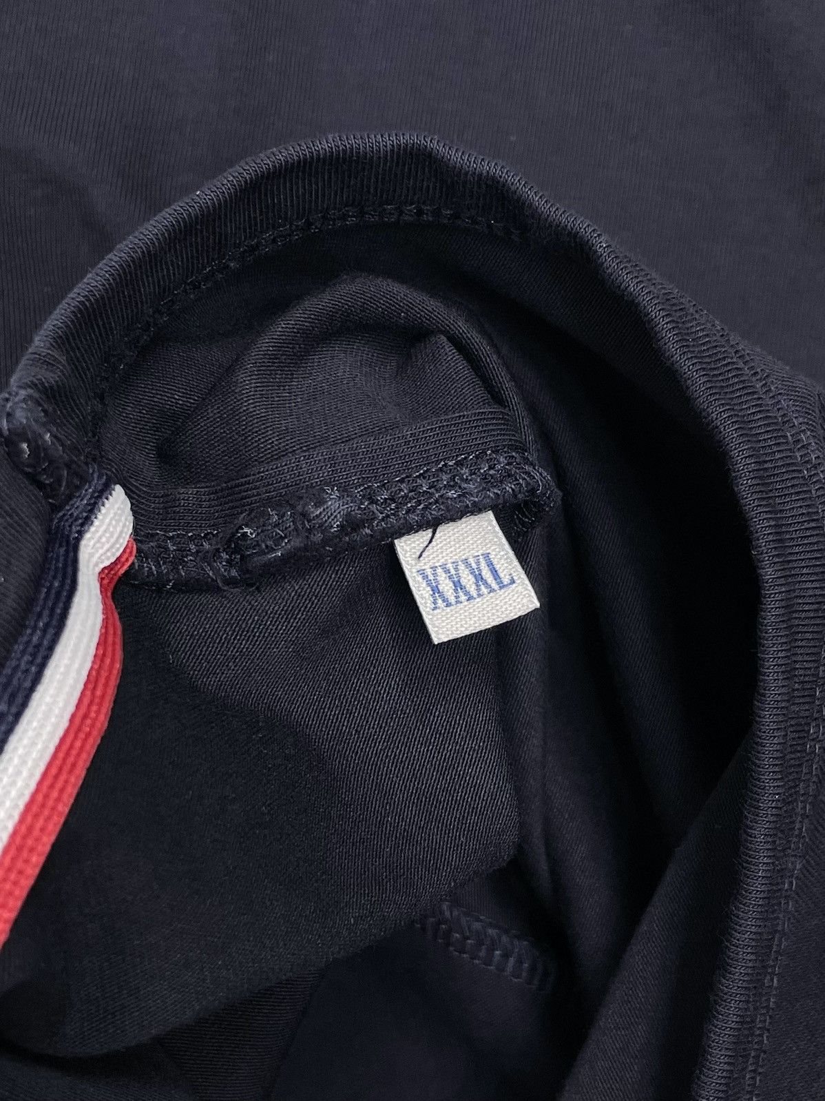 Moncler Moncler Slim Fit Tricolour Sleeve T-Shirt – Navy Size US XL / EU 56 / 4 - 10 Thumbnail