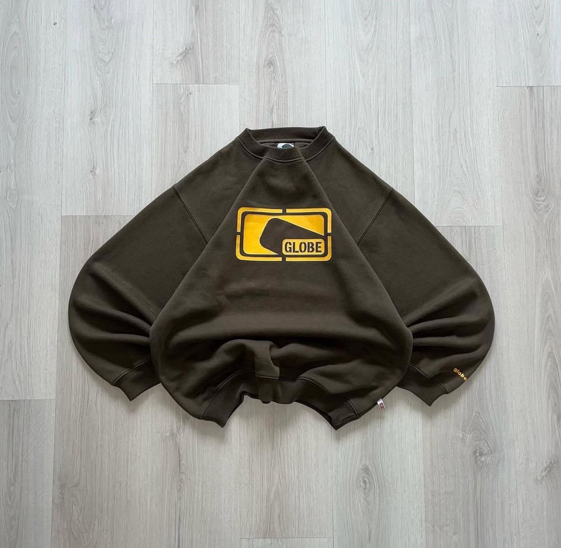 Globe VINTAGE SWEATSHIRT GLOBE Y2K Size US XL / EU 56 / 4 - 1 Thumbnail