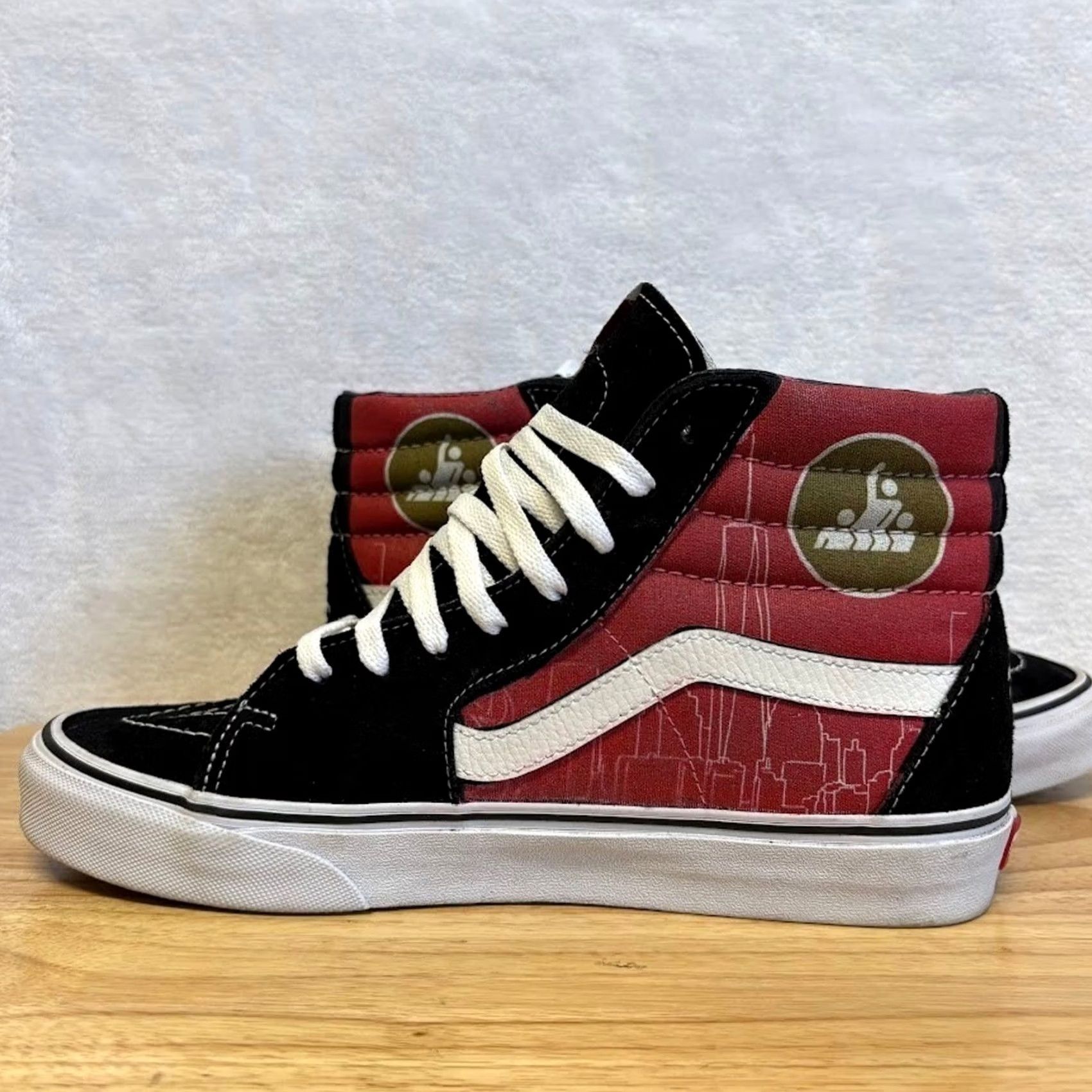 Vans Vans SK8-Hi Black Red High Top Sneaker Colgate 2021 Award Winner Mens Size 8.5 Size US M / EU 48-50 / 2 - 7 Thumbnail