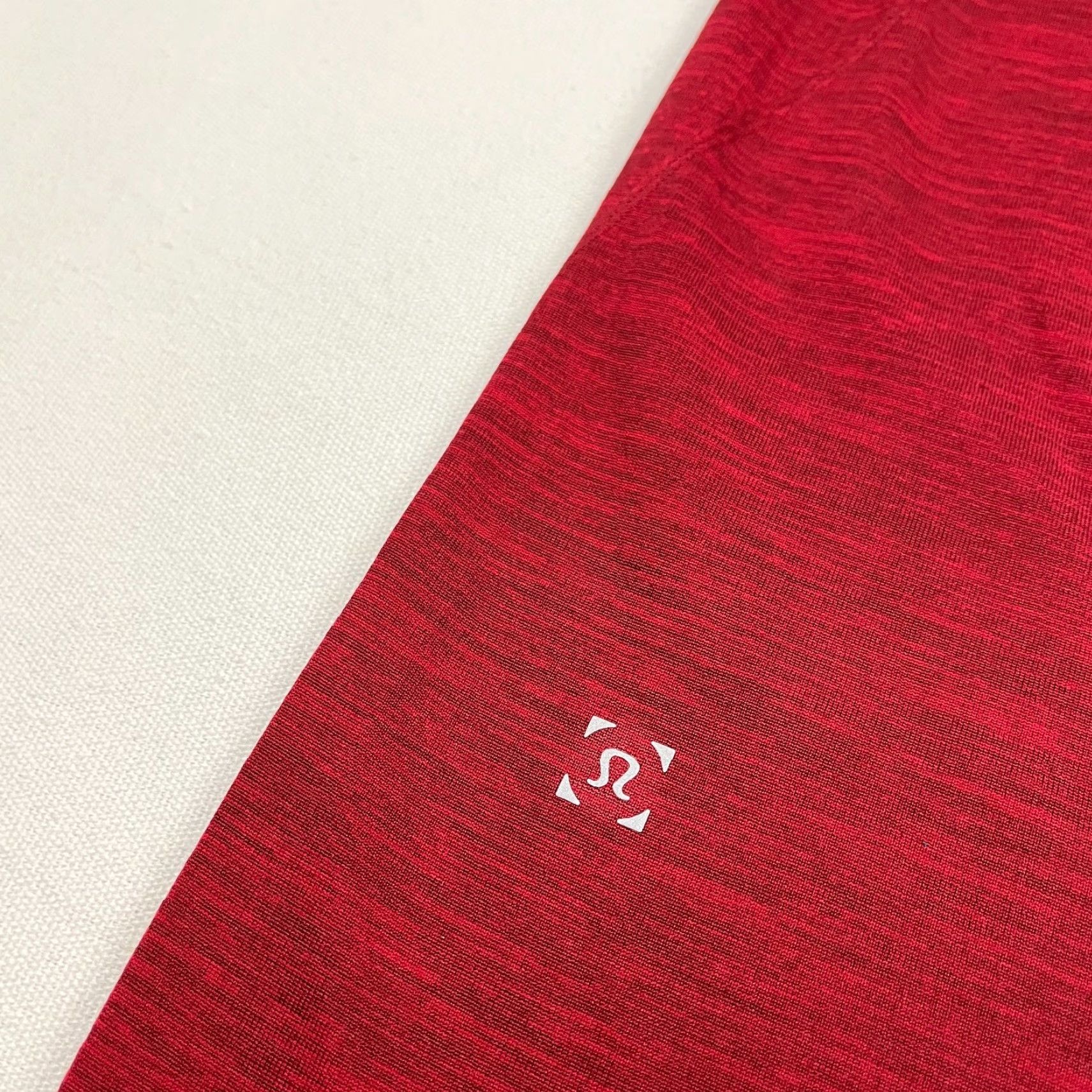 Lululemon Lululemon Metal Vent Tech Shirt Mens L Red Active Performance Golf Preppy Polo Size US L / EU 52-54 / 3 - 2 Thumbnail