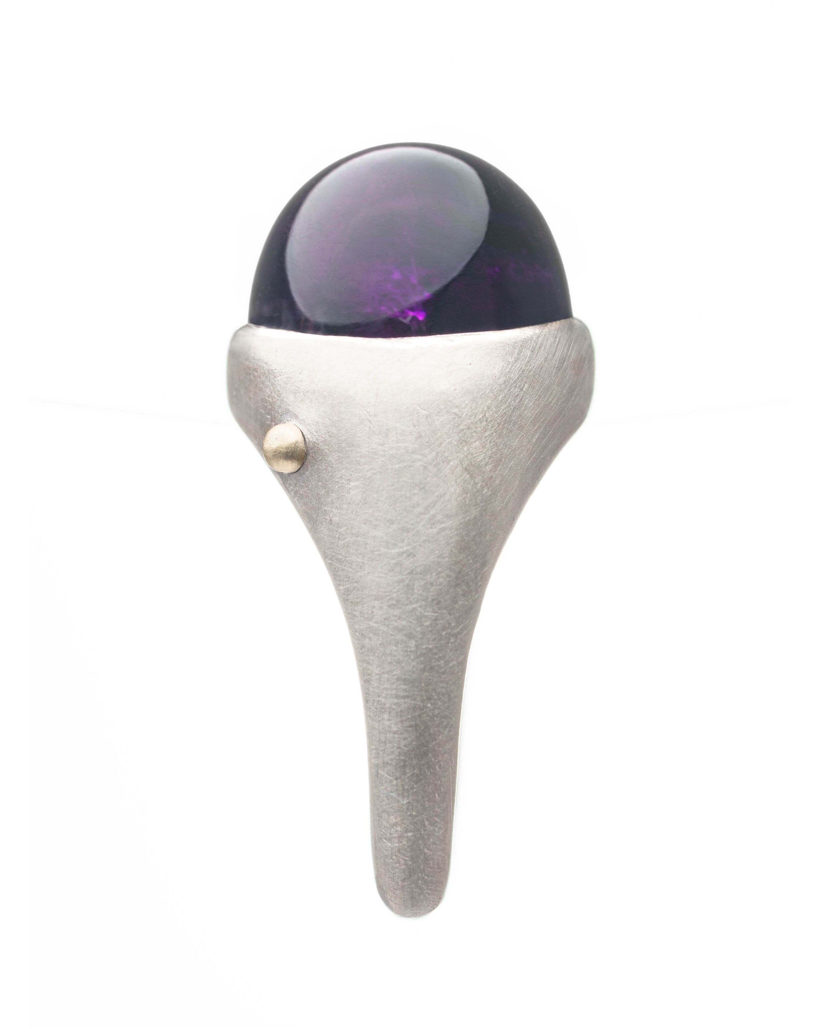 KAI / Silver Amethyst Ring - Hand-Cut Cabochon
