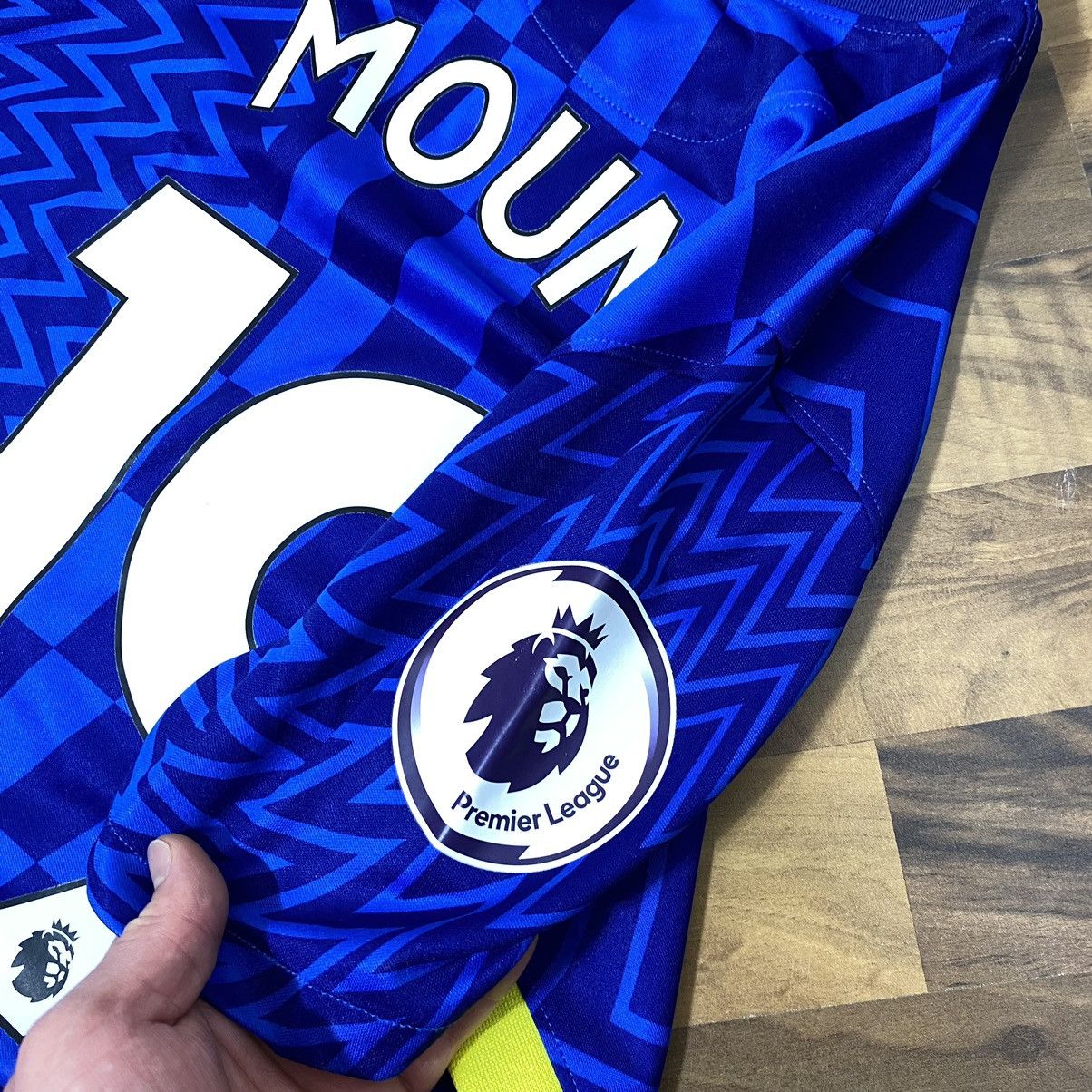 Chelsea Soccer Nike Chelsea FC Soccer jersey 2021/22 -Mount 19 Size US M / EU 48-50 / 2 - 8 Thumbnail