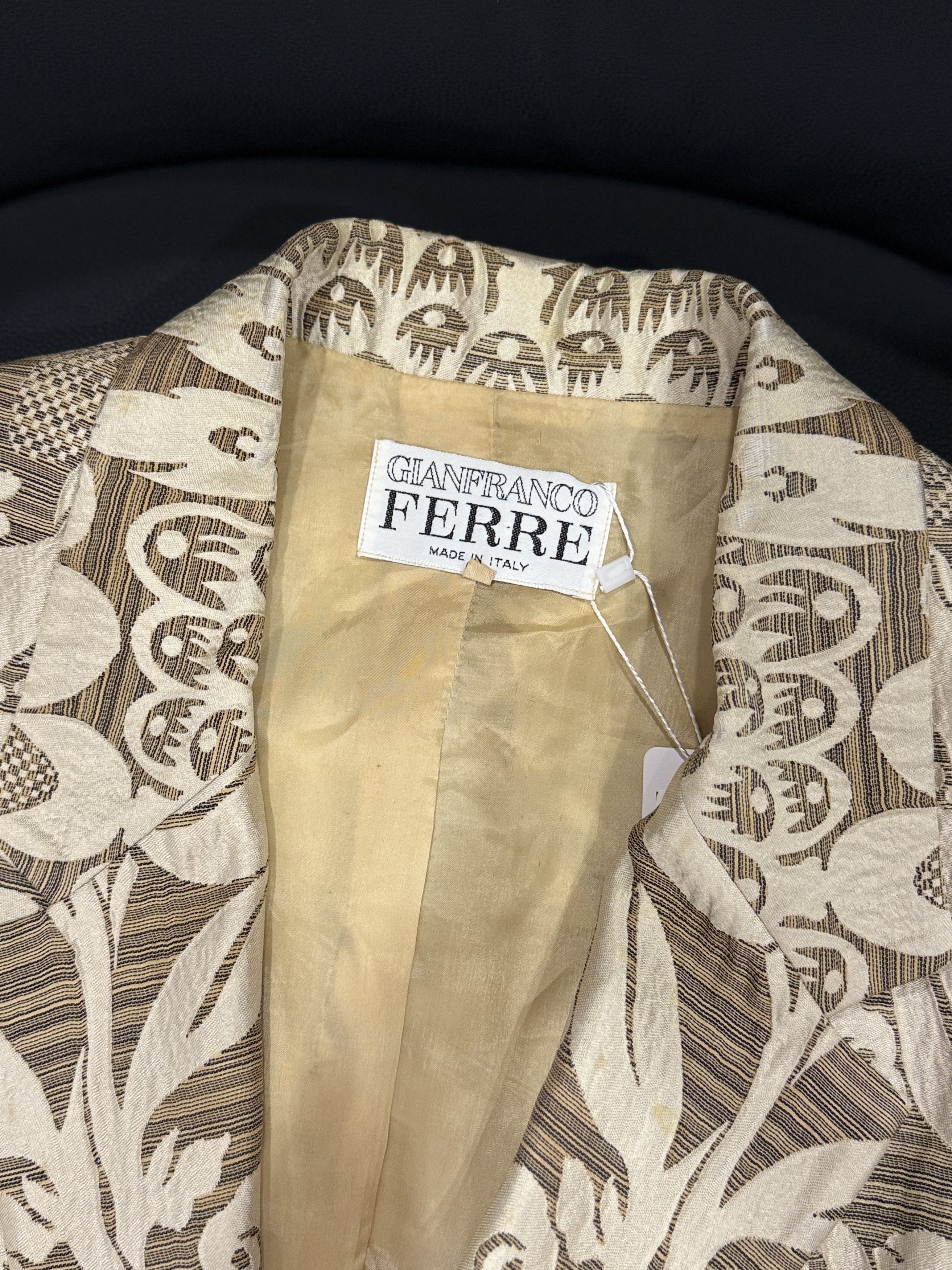 Gianfranco Ferre Gianfranco Ferre Vintage Pattern Jacket Size M / US 6-8 / IT 42-44 - 4 Thumbnail