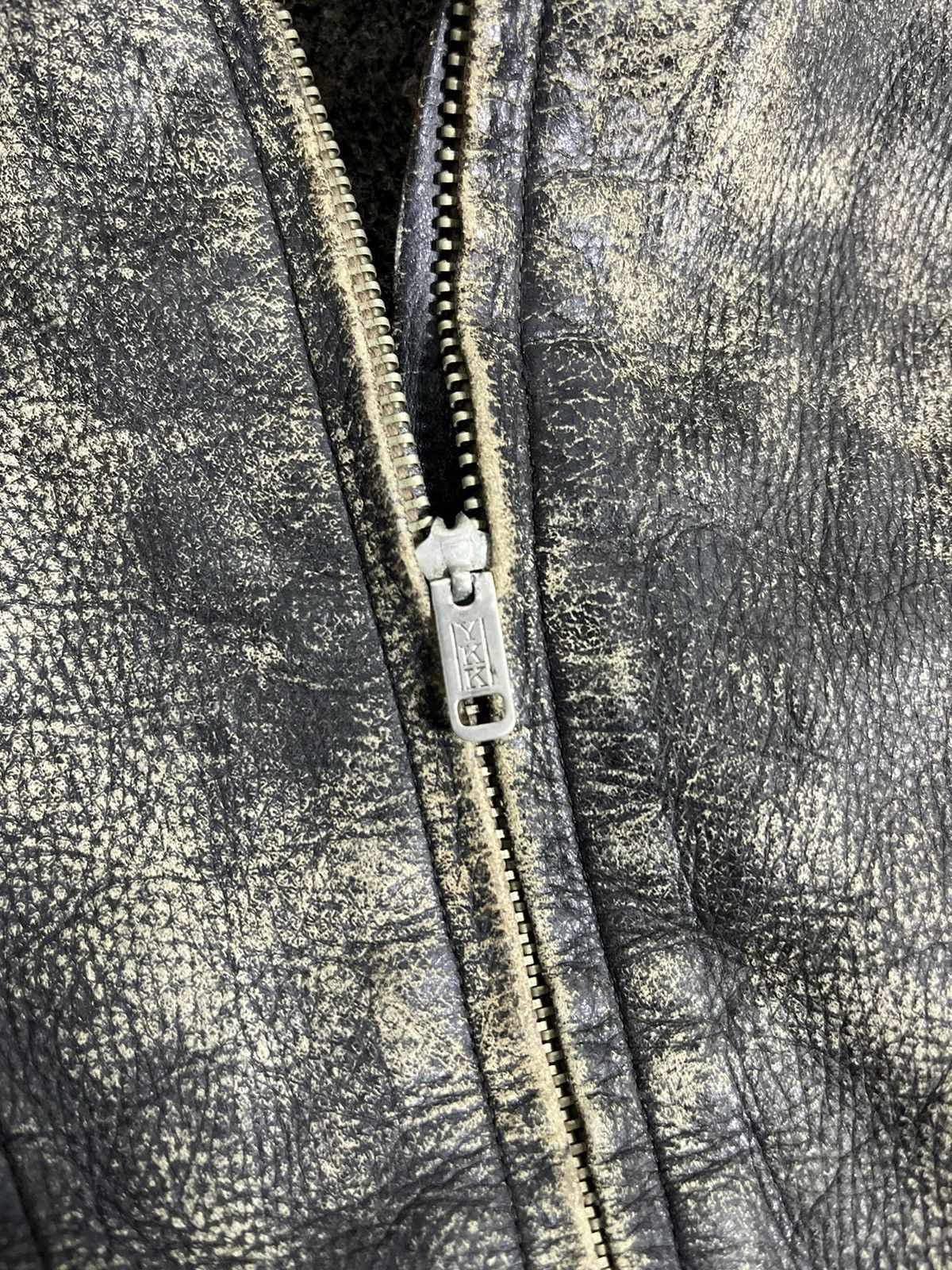 Vintage Vintage 80s Trashed Leather Jacket Gold Rings Size US M / EU 48-50 / 2 - 8 Thumbnail