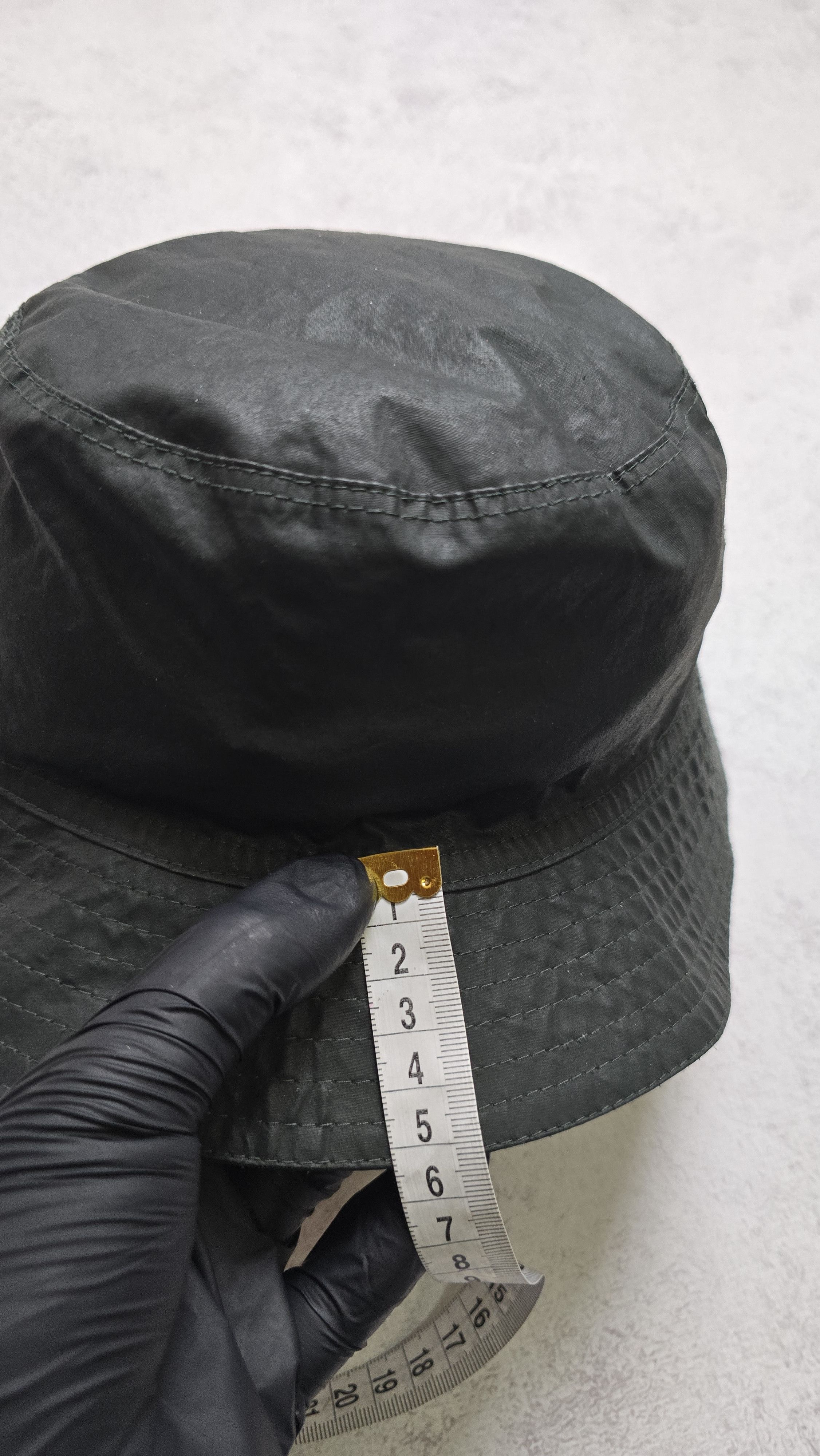 Burberry Burberry Logo Raincap Black Bucket Hat Nova Check Lining Size ONE SIZE - 15 Thumbnail