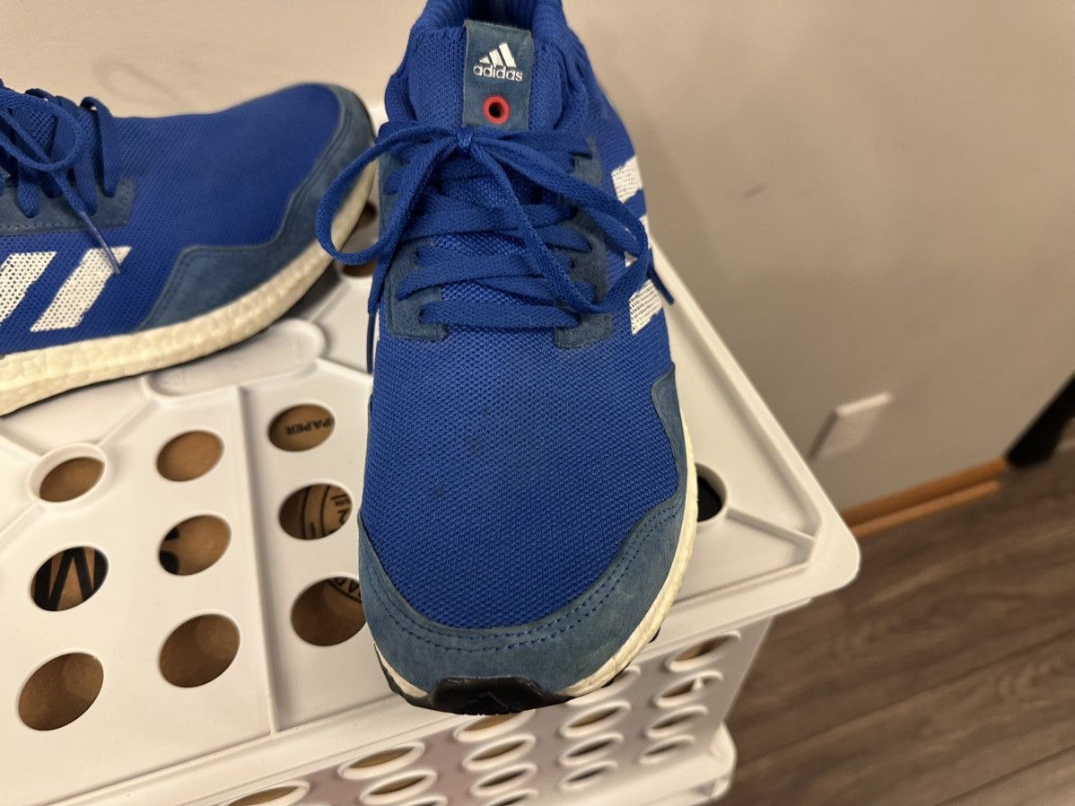 Adidas adidas Ultra Boost Mid Run Thru Time Size US 9 / EU 42 - 4 Thumbnail
