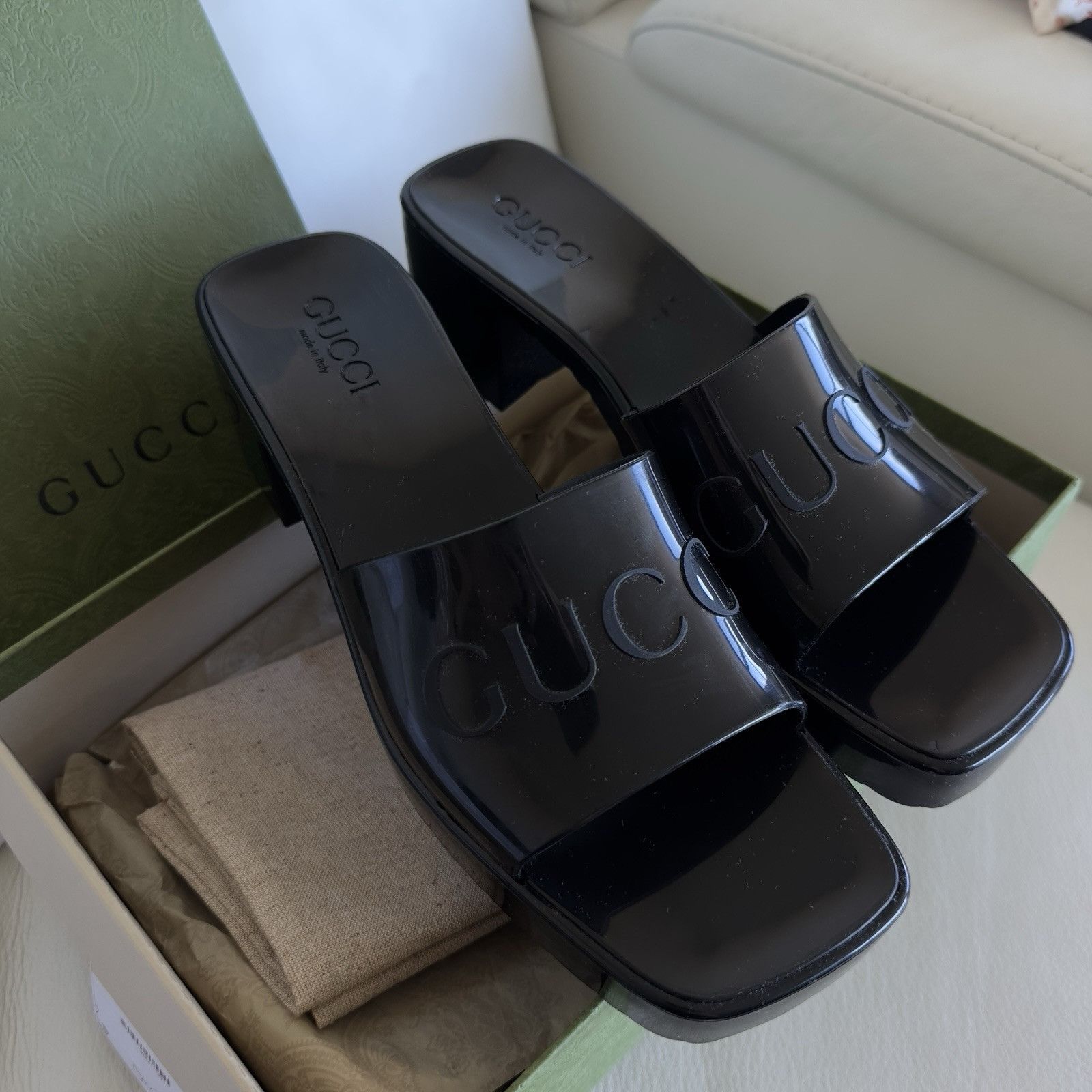 Gucci NEW GUCCI BLACK Rubber Logo Platform Block Heel Slide Sandal Size US 9 / IT 39 - 3 Thumbnail