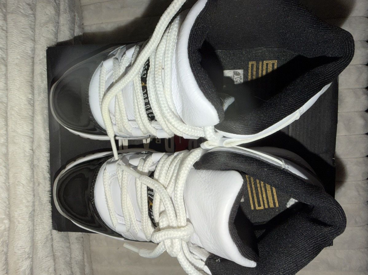 Jordan Brand Air Jordan 11 Retro (GS) Size 4.5Y WHITE/METALLIC GOLD-BLACK Size US 6 / IT 36 - 5 Thumbnail