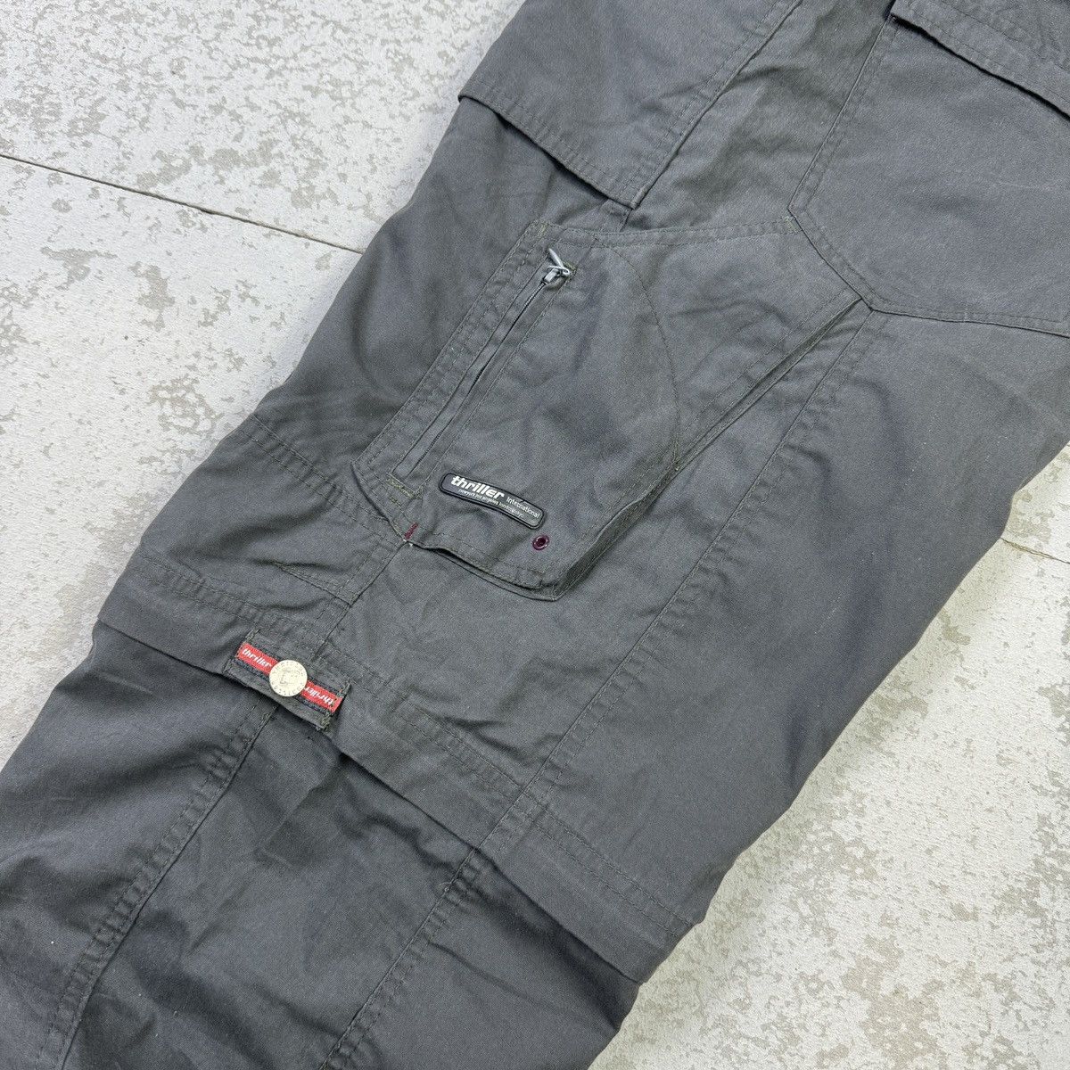 Japanese Brand 33/34 Thriller Multipocket 2in1 Cargo Pant Size US 33 - 10 Thumbnail