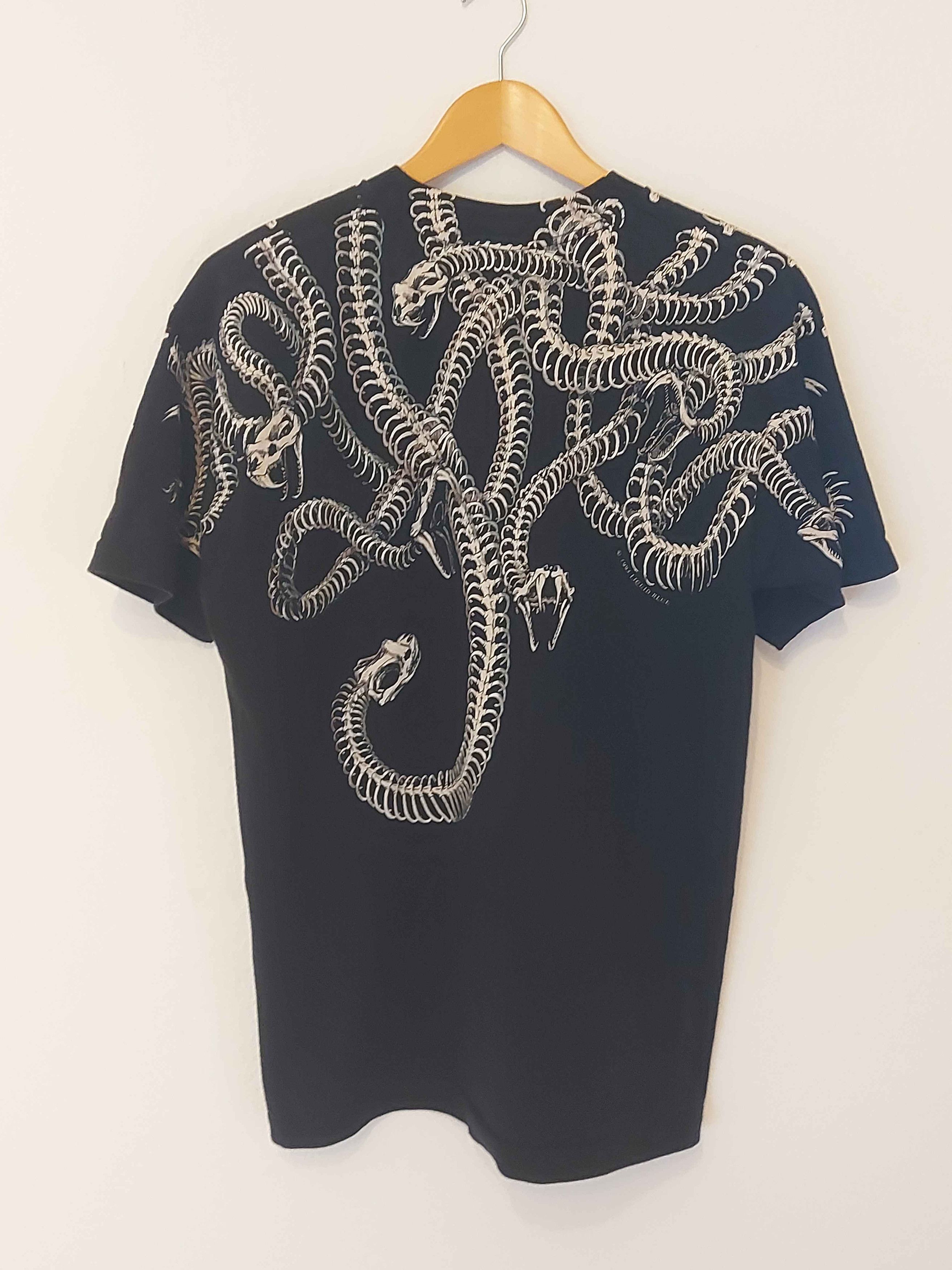 Liquid Blue Vtg 1993 Liquid Blue Medusa snake skull Print T-shirt Size US L / EU 52-54 / 3 - 3 Thumbnail