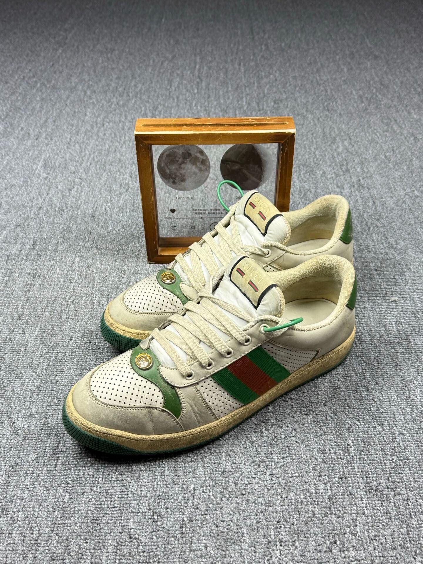 Gucci Gucci Distressed Green Lowtop Sneakers 11 Men Size US 11 / EU 44 - 1 Thumbnail