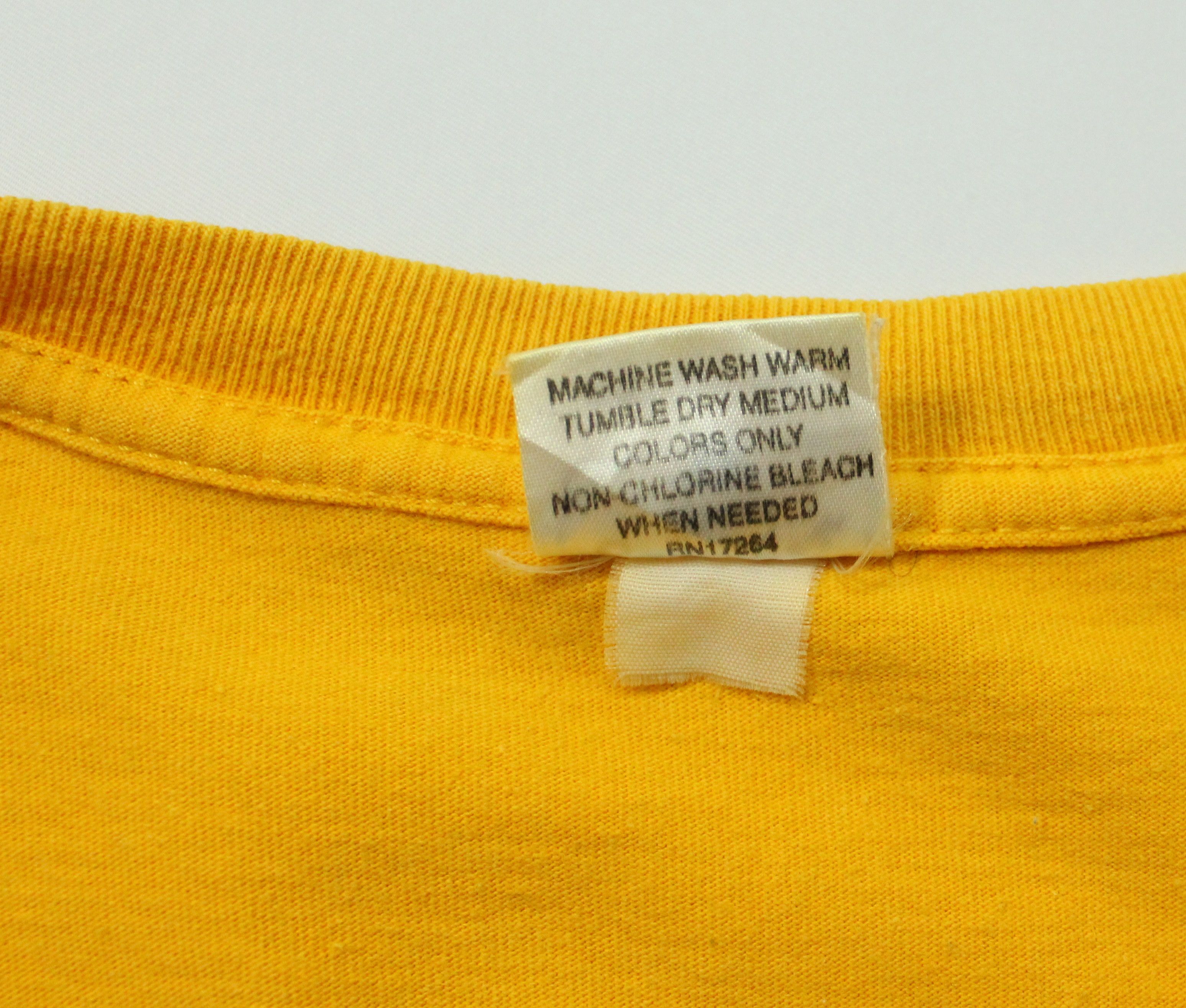 Vintage Vintage SAVING PRIVATE MCCORMICK T Shirt South Park Size US L / EU 52-54 / 3 - 11 Thumbnail