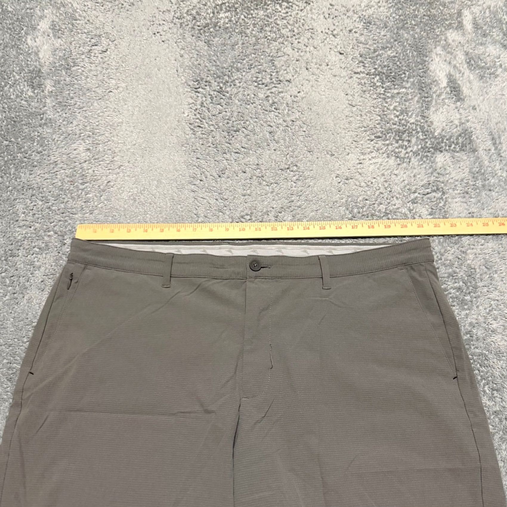 Tommy Bahama Tommy Bahama Mens Gray Performance Nylon Blend Shorts 42 Size US 42 / EU 58 - 7 Thumbnail