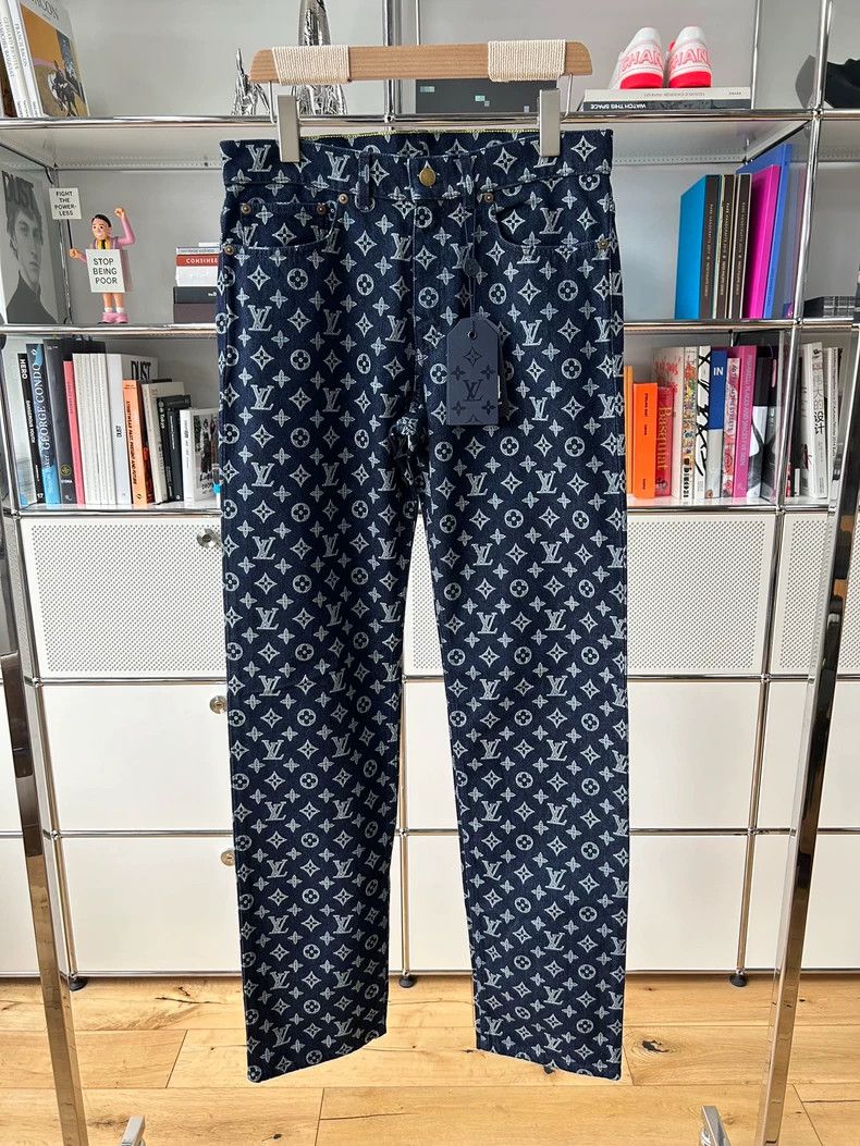 Louis Vuitton Louis Vuitton 18SS original Vivienne blue full Monogram lo Size US 30 / EU 46 - 2 Thumbnail