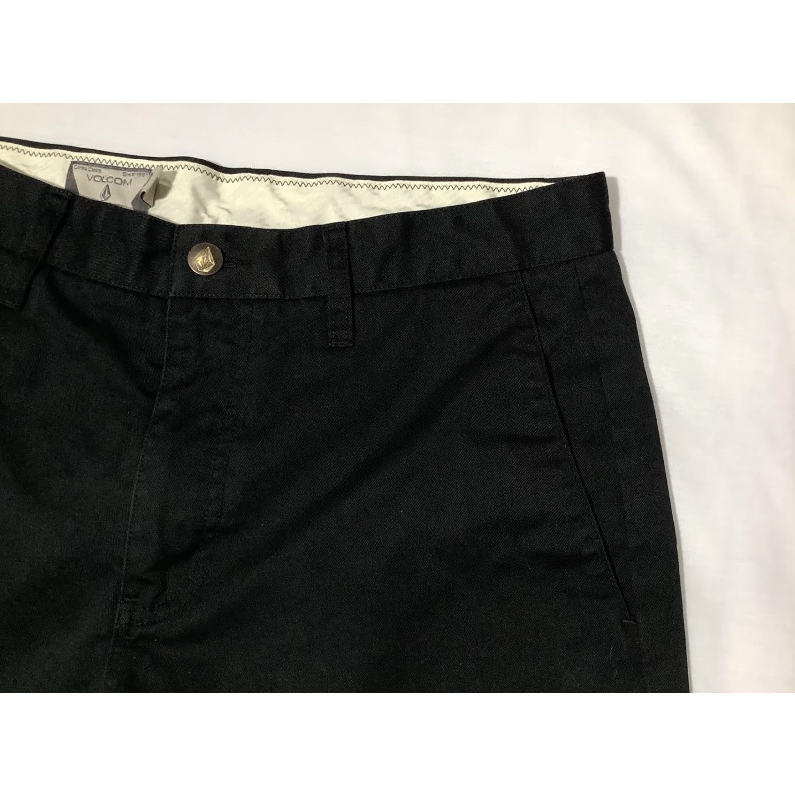 Volcom Volcom Mens Shorts 30 Black Frickin Too Chino Casual Walk Short Stretch Size US 30 / EU 46 - 2 Thumbnail
