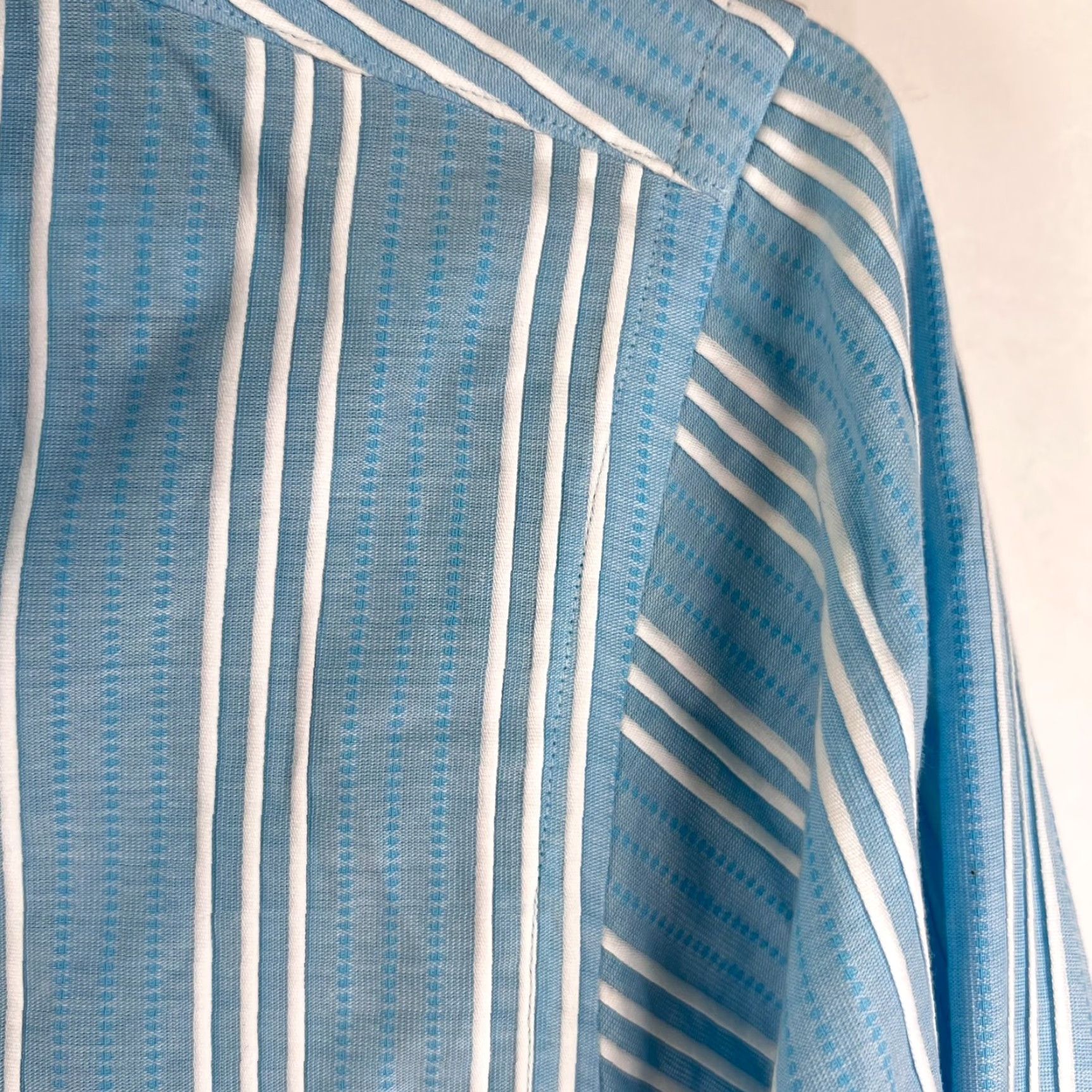Emanuel Ungaro VINTAGE Emmanuel Ungaro Homme Button-Up Shirt Mens L Blue Striped Cotton 44 Chest Long Sleeve 29 Length Mens Size US L / EU 52-54 / 3 - 2 Thumbnail