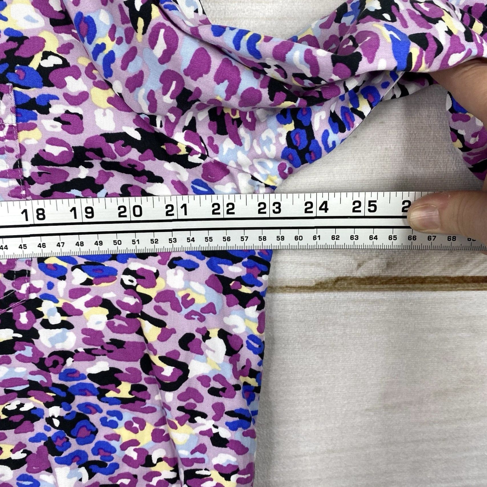 Calvin Klein Calvin Klein Top Womens L Colorful Animal Print Button Up Chambray Denim Lyocell Size L / US 10 / IT 46 - 5 Thumbnail