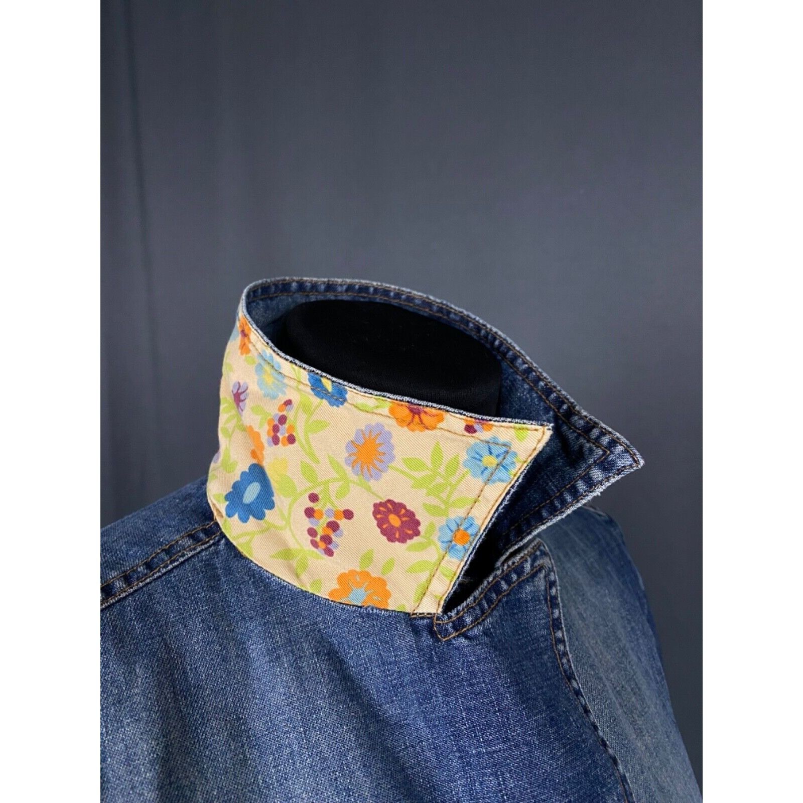 Dolce & Gabbana Dolce&Gabbana Women's Blue Denim Jeans Jacket Size 26/40 Size S / US 4 / IT 40 - 10 Thumbnail
