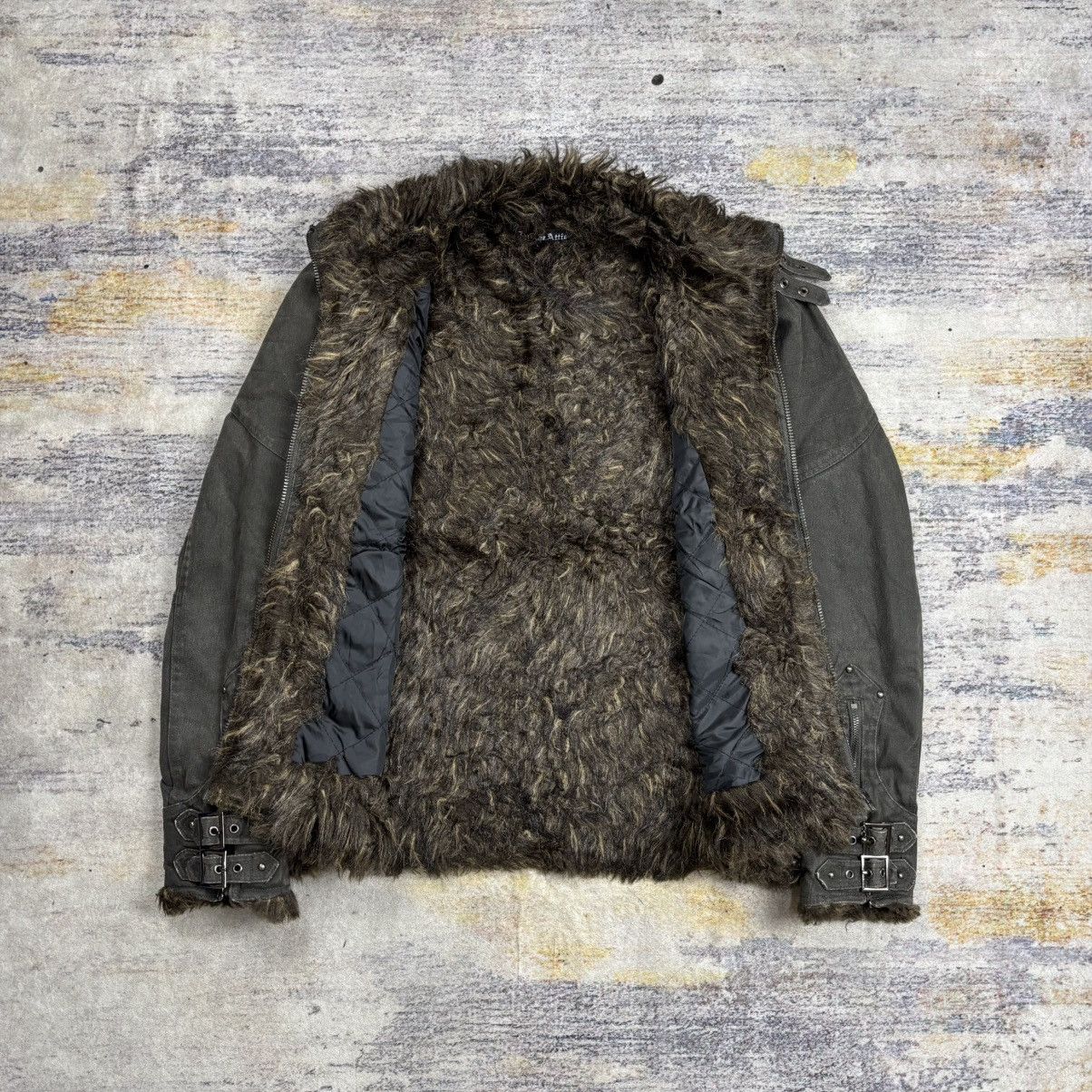 In The Attic In The Attic bondage riders trim fur jacket vkei style Size US L / EU 52-54 / 3 - 9 Thumbnail