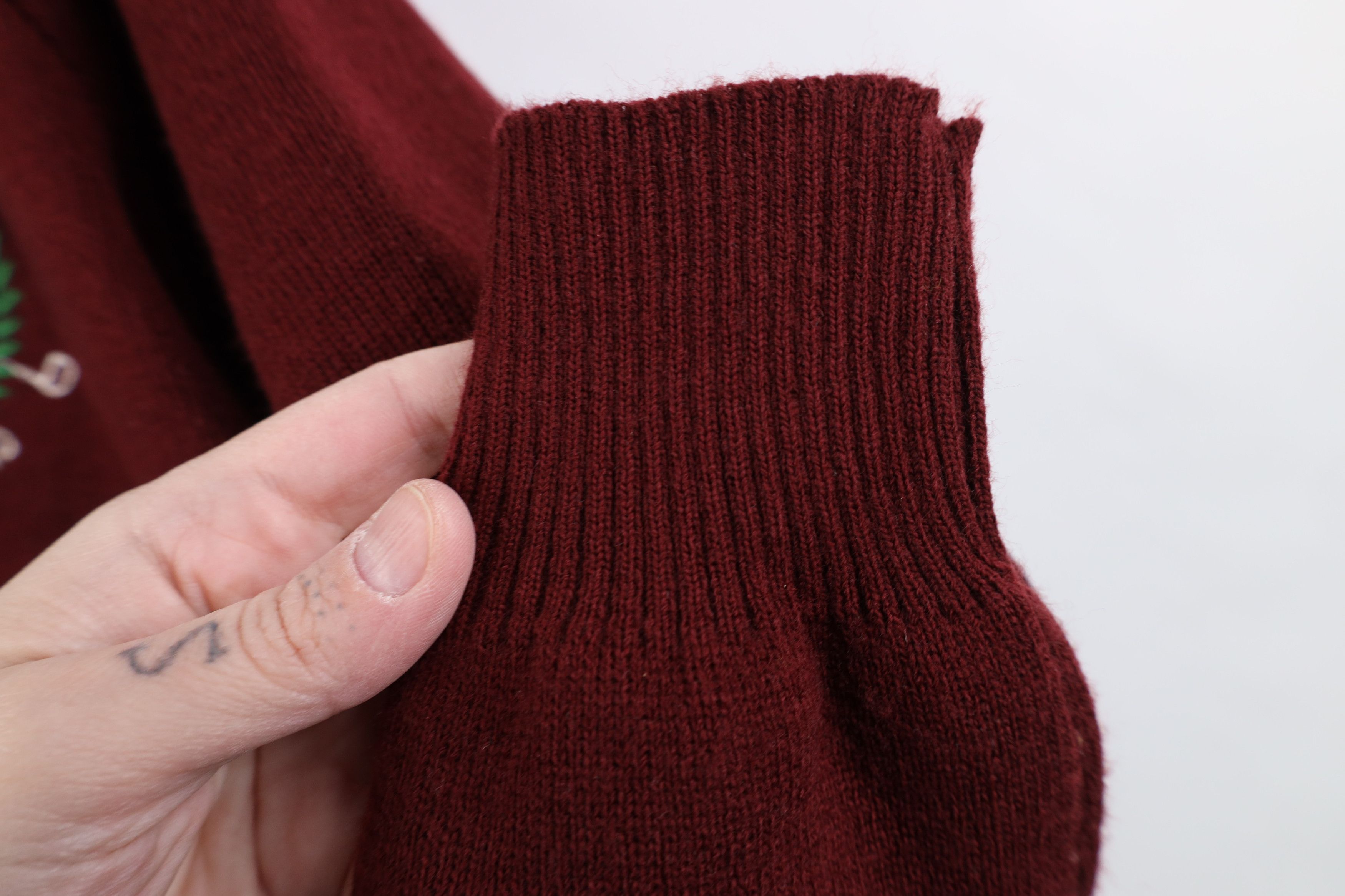 Vintage Vintage 70s 80s Golf Club England Knit V-Neck Sweater Red Size US L / EU 52-54 / 3 - 10 Thumbnail