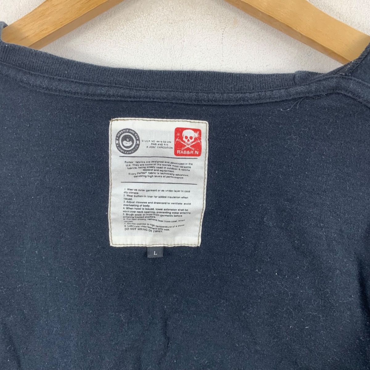 Paul Smith PAUL SMITH R. NEWBOLD x RAB Skull Bones Tee Shirt Top Size US L / EU 52-54 / 3 - 6 Thumbnail