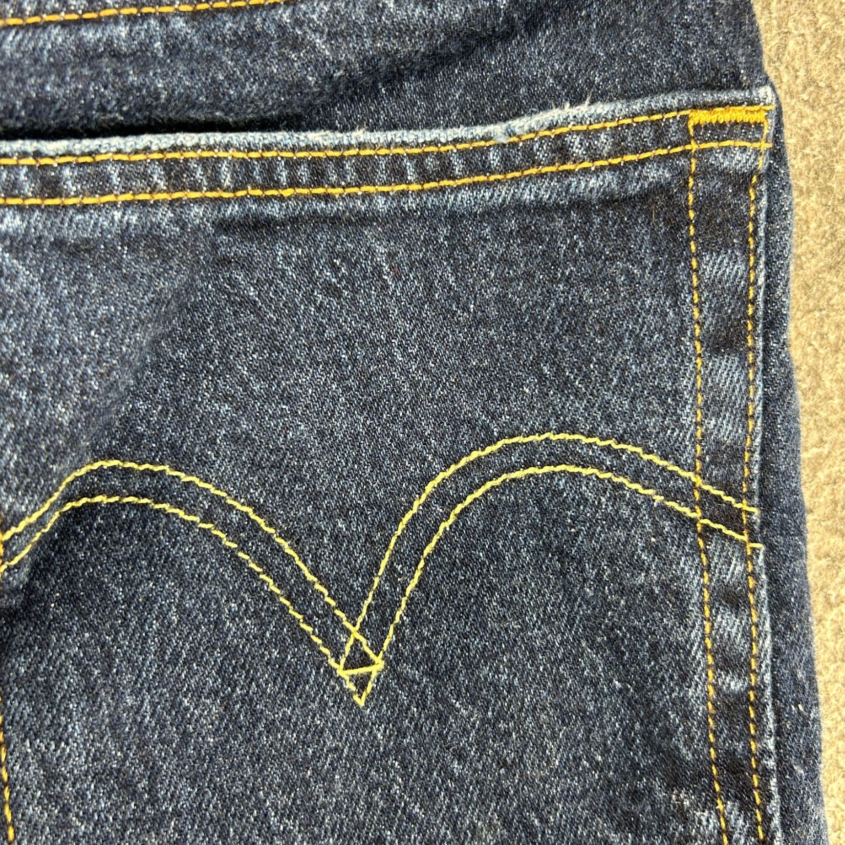 Levi's Levi's 501 Jeans Womens Blue Regular Straight Leg Dark Wash Button Fly 25x26 Vintage No 90s Retro Distressed Jeans Womens Size 42" / US 20 - 5 Thumbnail