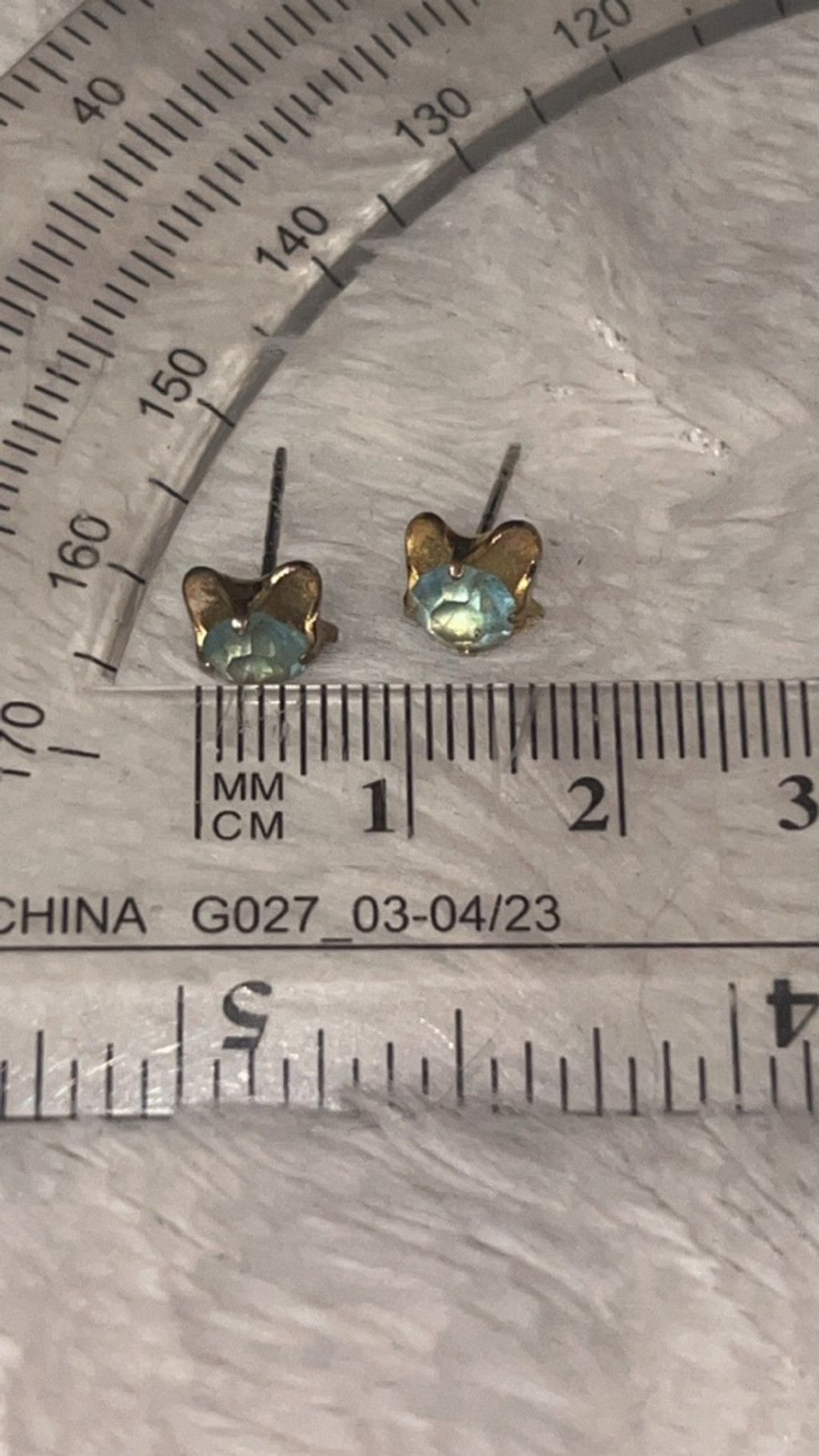 The Unbranded Brand Women's Unbranded Gold & Blue Stud Earrings One Size Size ONE SIZE - 5 Thumbnail