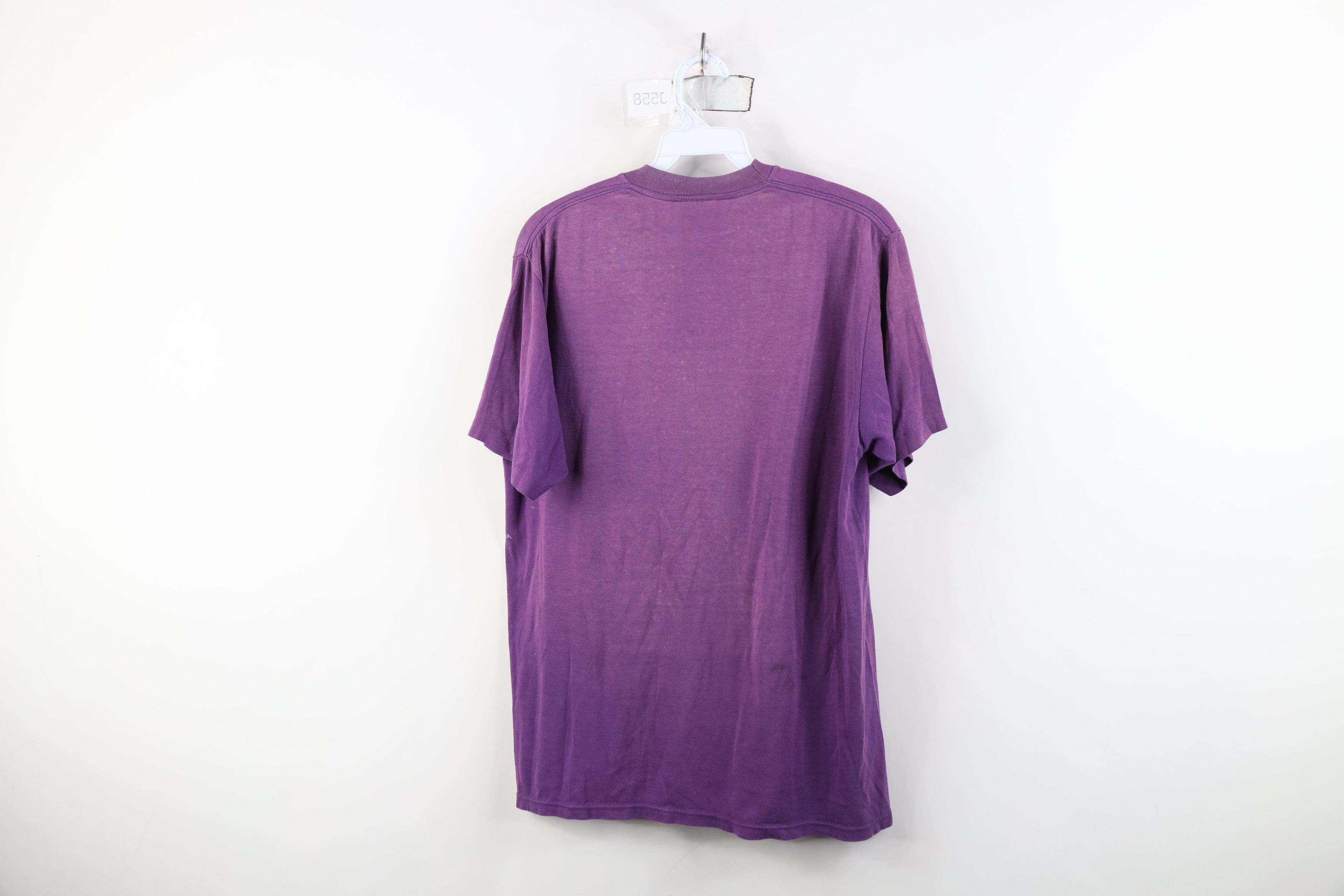 Vintage Vintage 70s Armed Forces Medical Laboratory T-Shirt Size US L / EU 52-54 / 3 - 12 Thumbnail