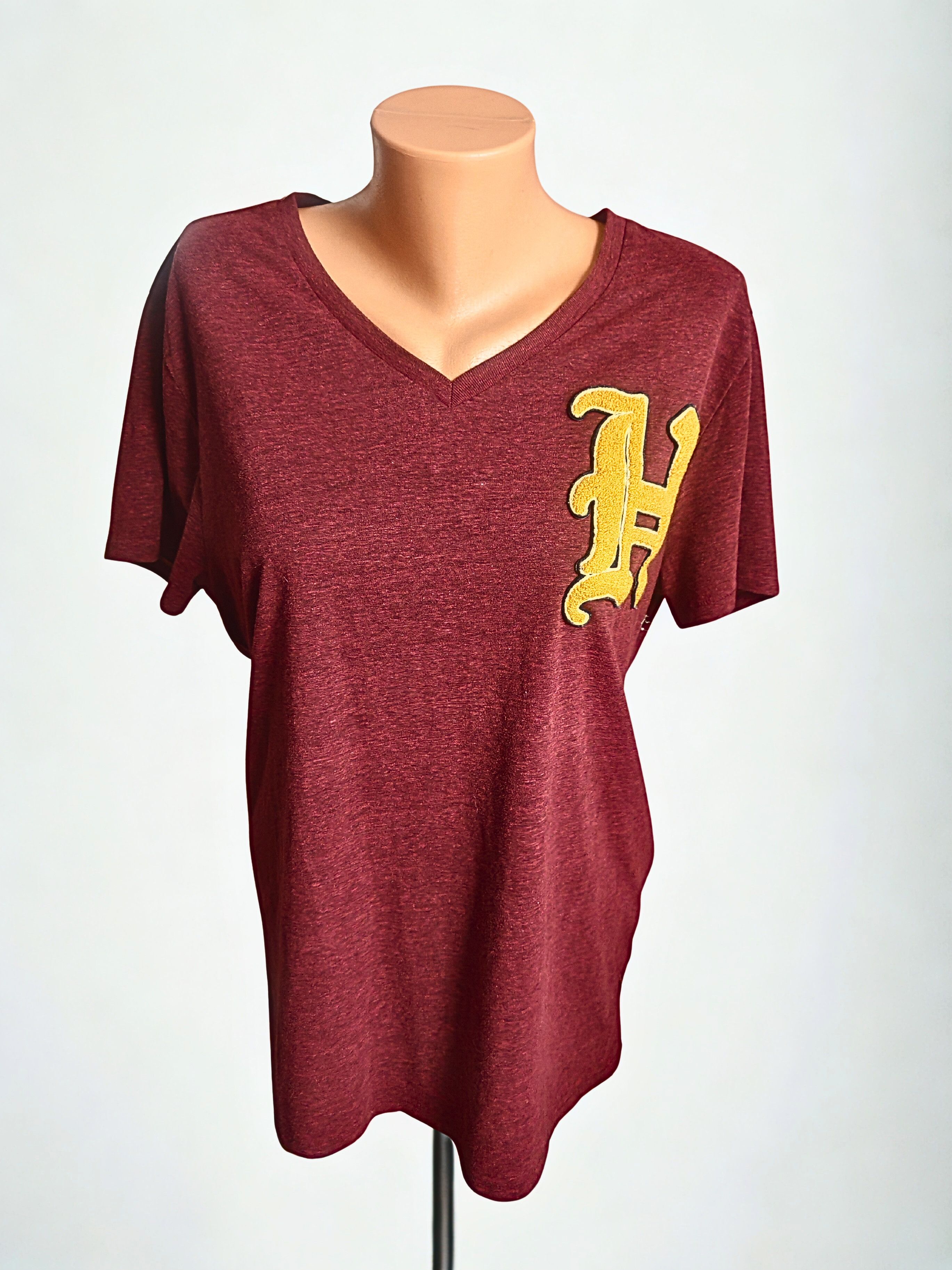 Tommy Hilfiger Vintage Tommy Hilfiger Trashed Logo Graphic Tee Burgundy Size US XL / EU 56 / 4 - 1 Thumbnail