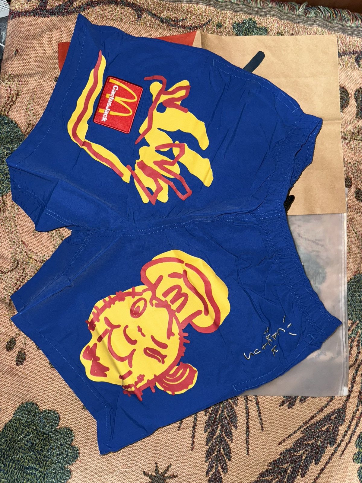 Travis Scott Travis Scott Cactus jack Mcdonald’s ILLUSTRATION SHORTS M Size US 32 / EU 48 - 4 Thumbnail
