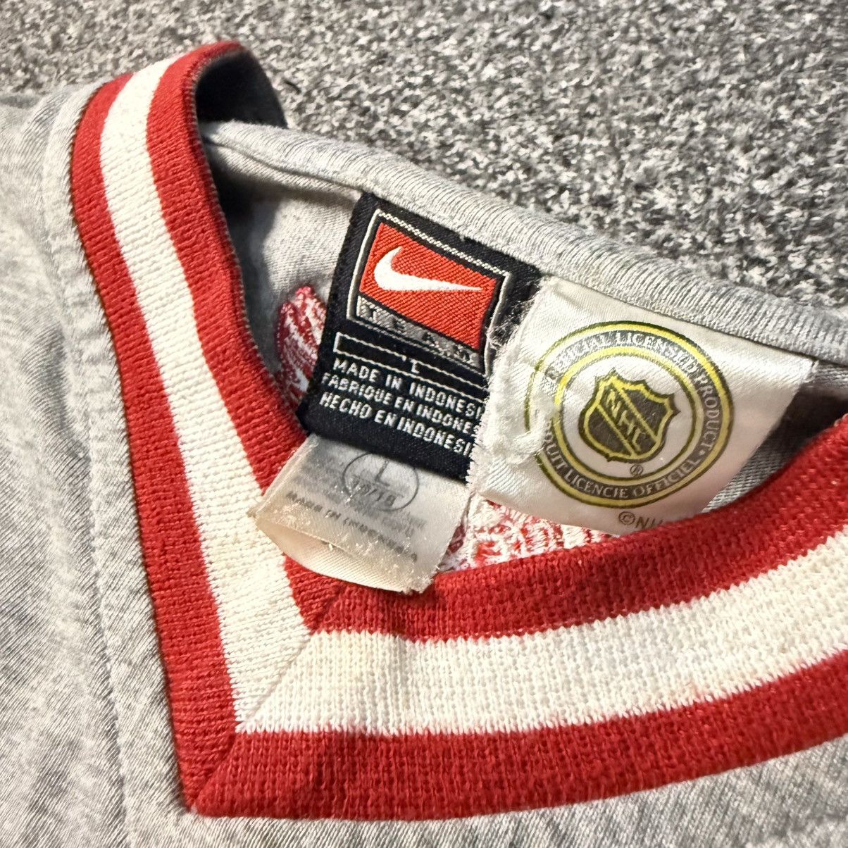 Nike Vintage 90s Detroit Red Wings NHL hockey jersey-style Size US L / EU 52-54 / 3 - 8 Thumbnail