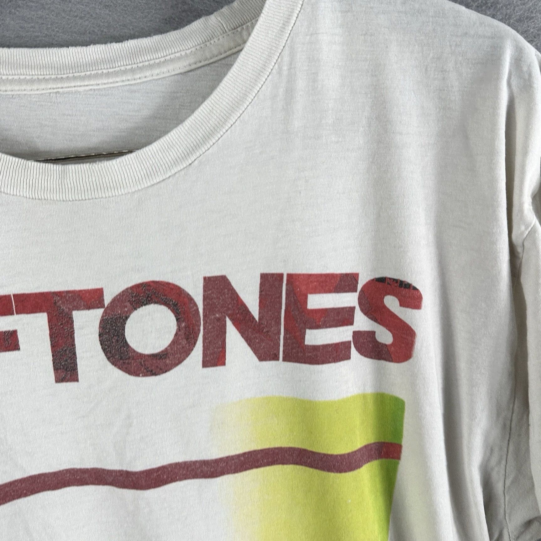 Vintage Vintage The Deftones T-Shirt Men Large 90s Rock Band Logo Graphic Cotton White Size US L / EU 52-54 / 3 - 6 Thumbnail
