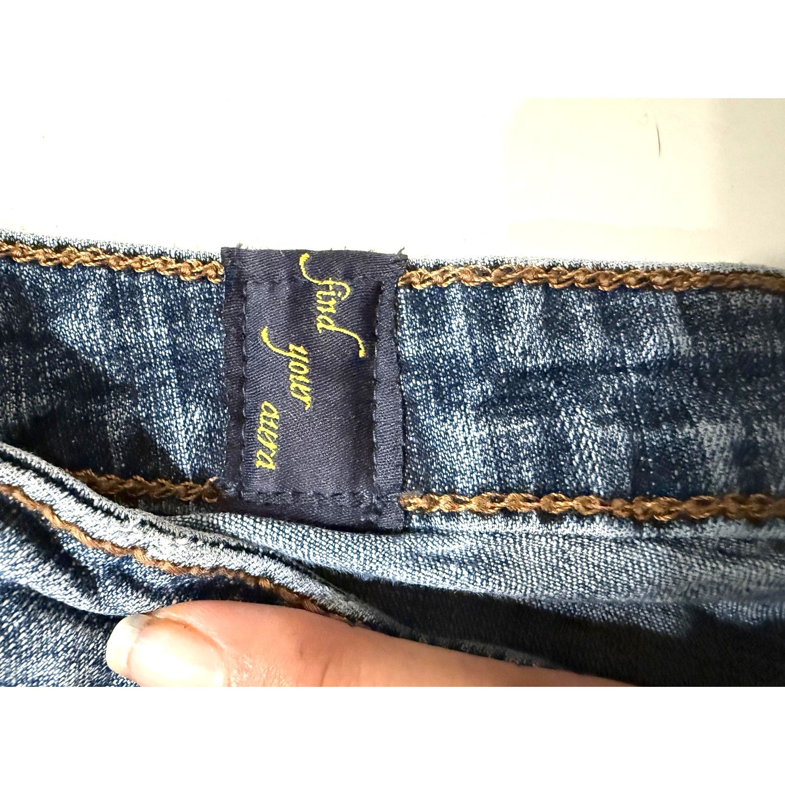 Wrangler Aura Wrangler Jeans Womens 6 Bootcut Western Mid Rise Denim Size 28" / US 6 / IT 42 - 4 Thumbnail