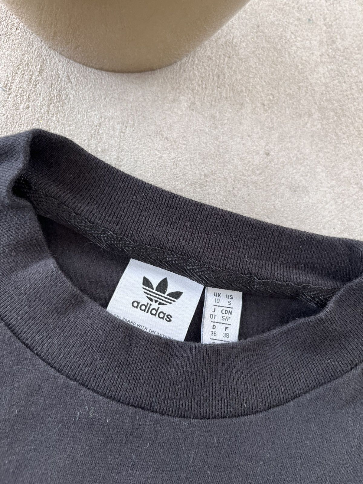 Adidas × Vintage Adidas Tank Top Black Big Center Logo Y2K sportswear Size S / US 4 / IT 40 - 6 Thumbnail