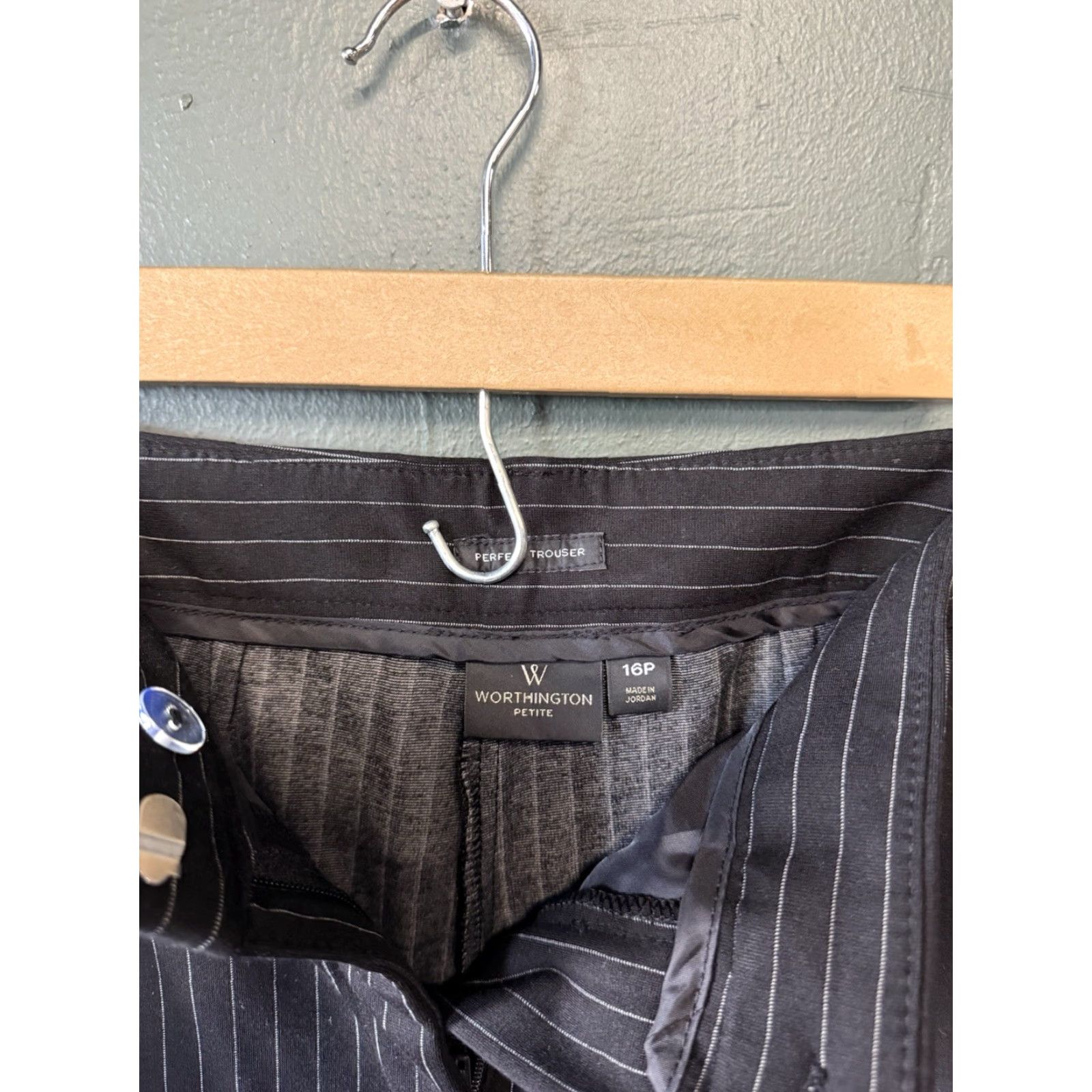 Worthington Worthington Womens Black Striped Pant Ultra Stretch Perfect Trouser NWT Size 16P Petite 28 Inseam Dress Pants Womens Stretch NWT Size 38" / US 16 / IT 52 - 3 Thumbnail