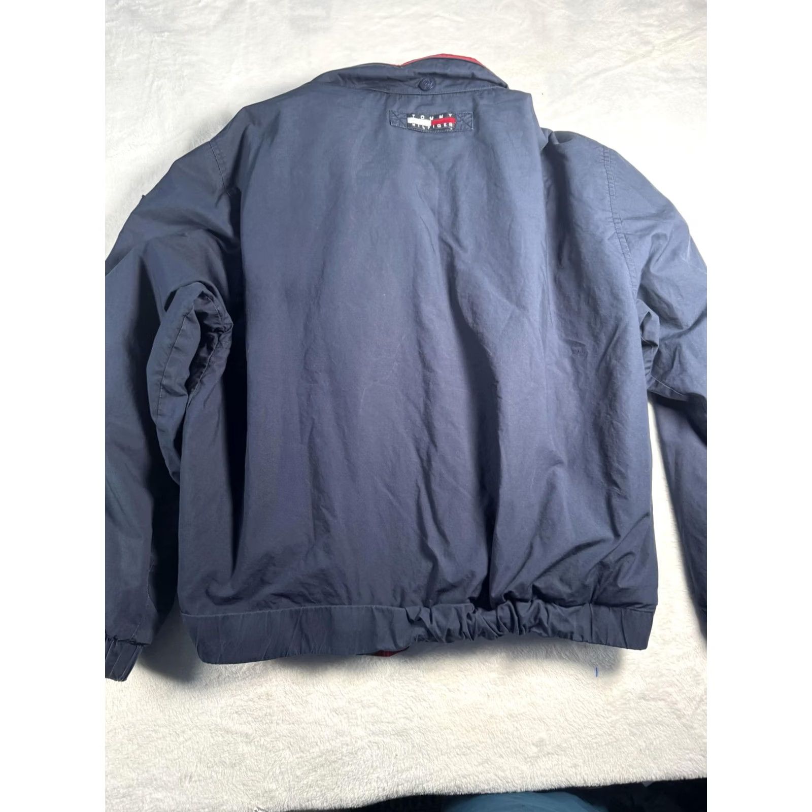 Tommy Hilfiger VINTAGE Tommy Hilfiger Jacket Mens Large Navy Blue Red Fleece Lined Windbreaker 90s Size US L / EU 52-54 / 3 - 2 Thumbnail