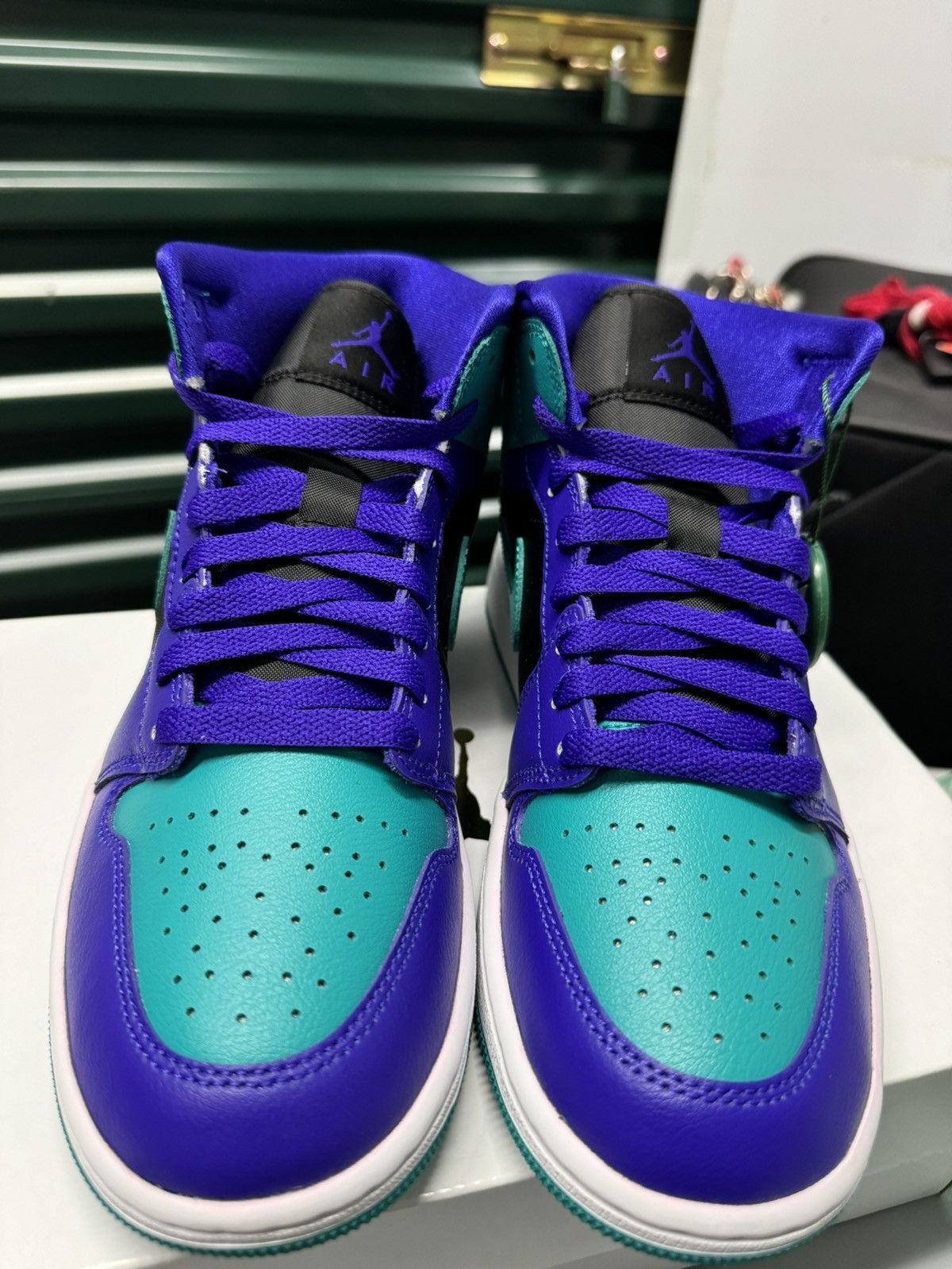 Jordan Brand Size 7.5 - Air Jordan 1 Mid Black Grape W BRAND NEW WITH BOX Size US 7.5 / IT 37.5 - 5 Thumbnail