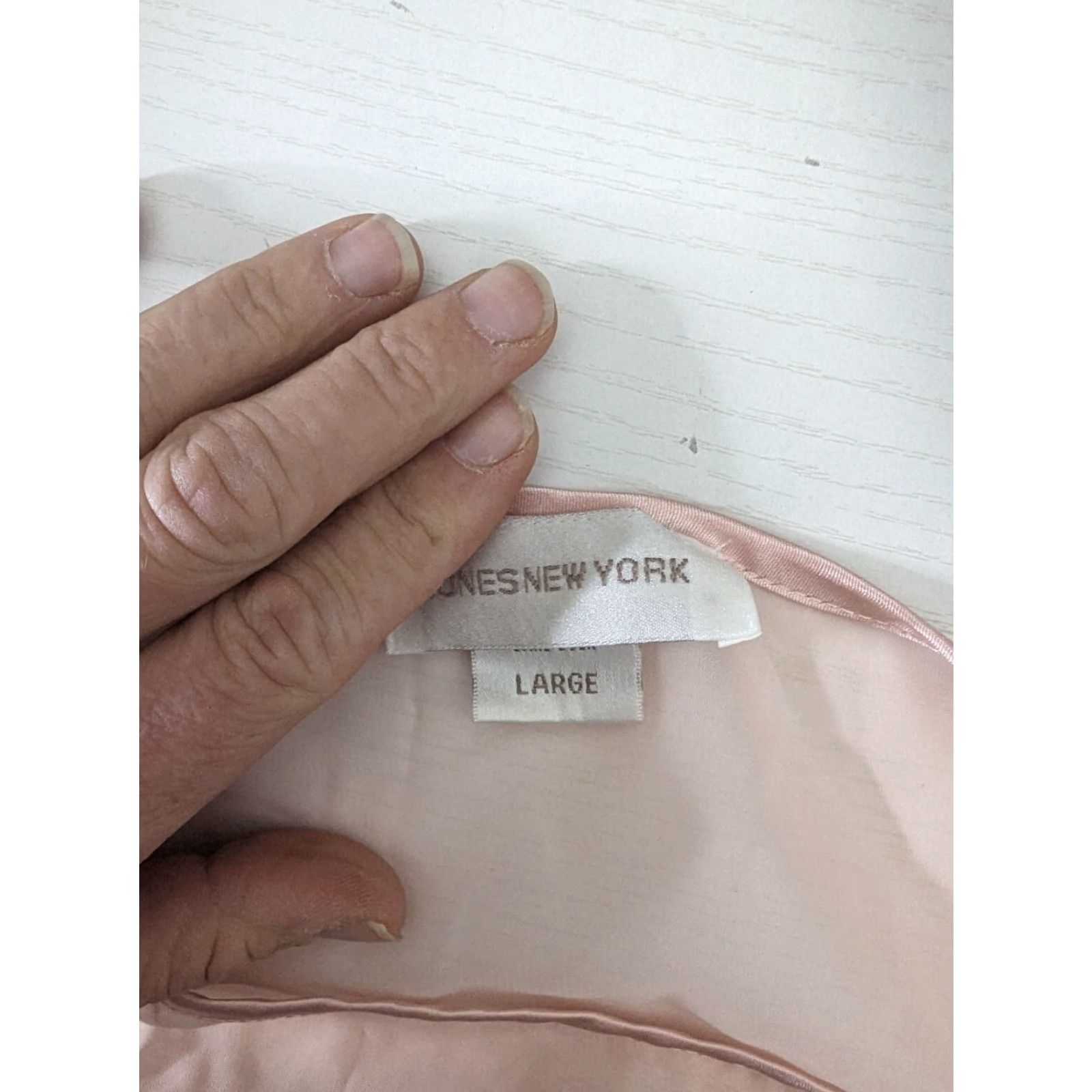 Jones New York VINTAGE Pink Satin Chiffon Floral Embroidered Long Maxi Nightgown L D2W Jones New York Nightgown Mens? Size ONE SIZE - 4 Thumbnail