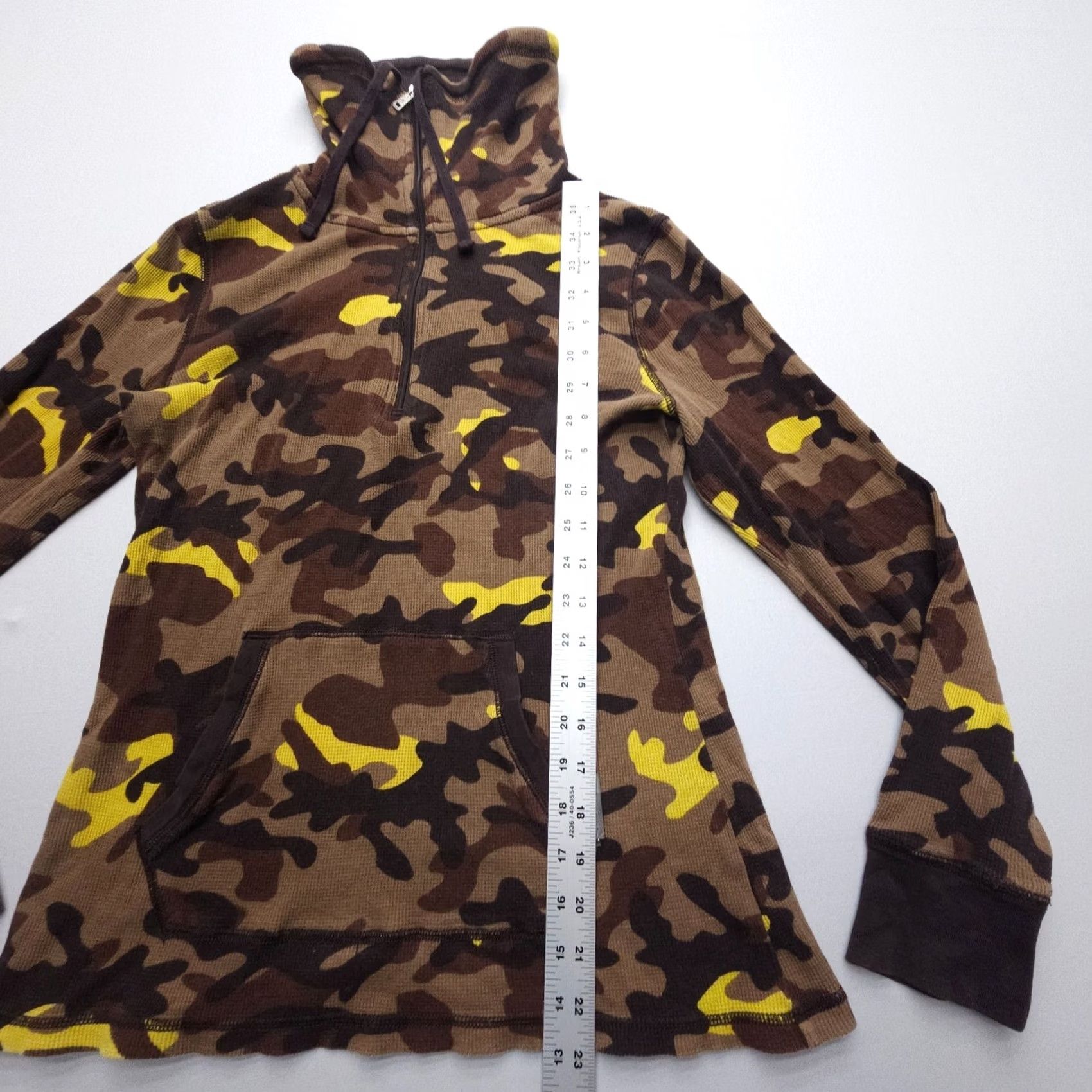 Ralph Lauren Lauren Ralph Lauren Active Thermal Waffle Knit 1/2 Zip Pullover Size Medium Camo Shirt Womens Slim`}> Size M / US 6-8 / IT 42-44 - 6 Thumbnail