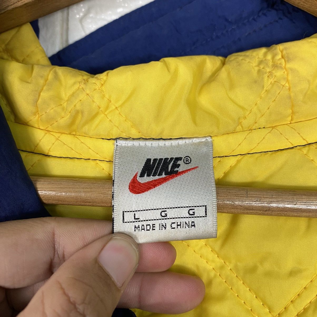 Nike 📌Vintage Nike Jacket Zipper Big Swoosh Blanket Size US L / EU 52-54 / 3 - 19 Thumbnail