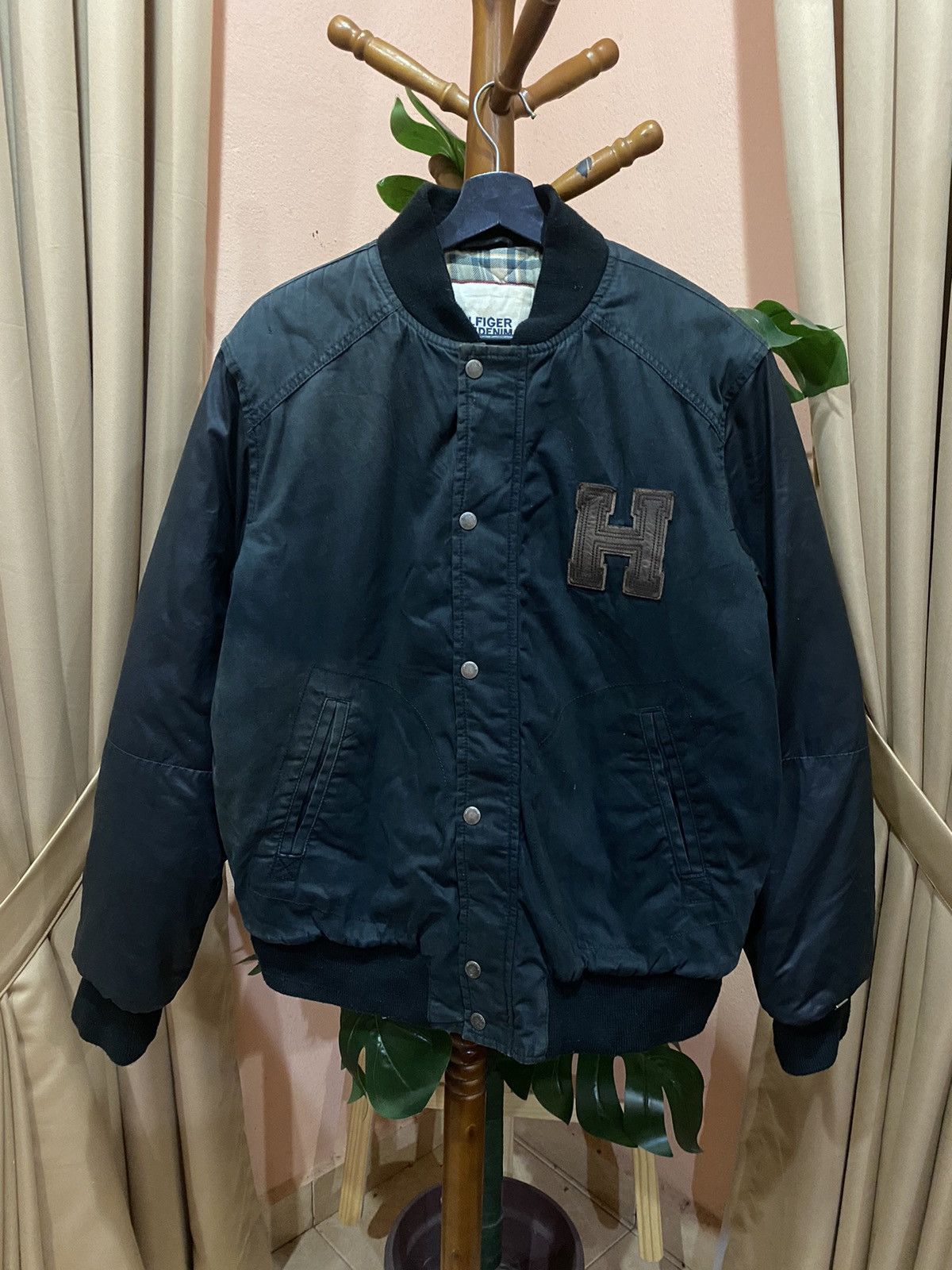 Tommy Hilfiger VINTAGE Y2K TOMMY HILFIGER VARSITY JACKET Size US L / EU 52-54 / 3 - 3 Thumbnail