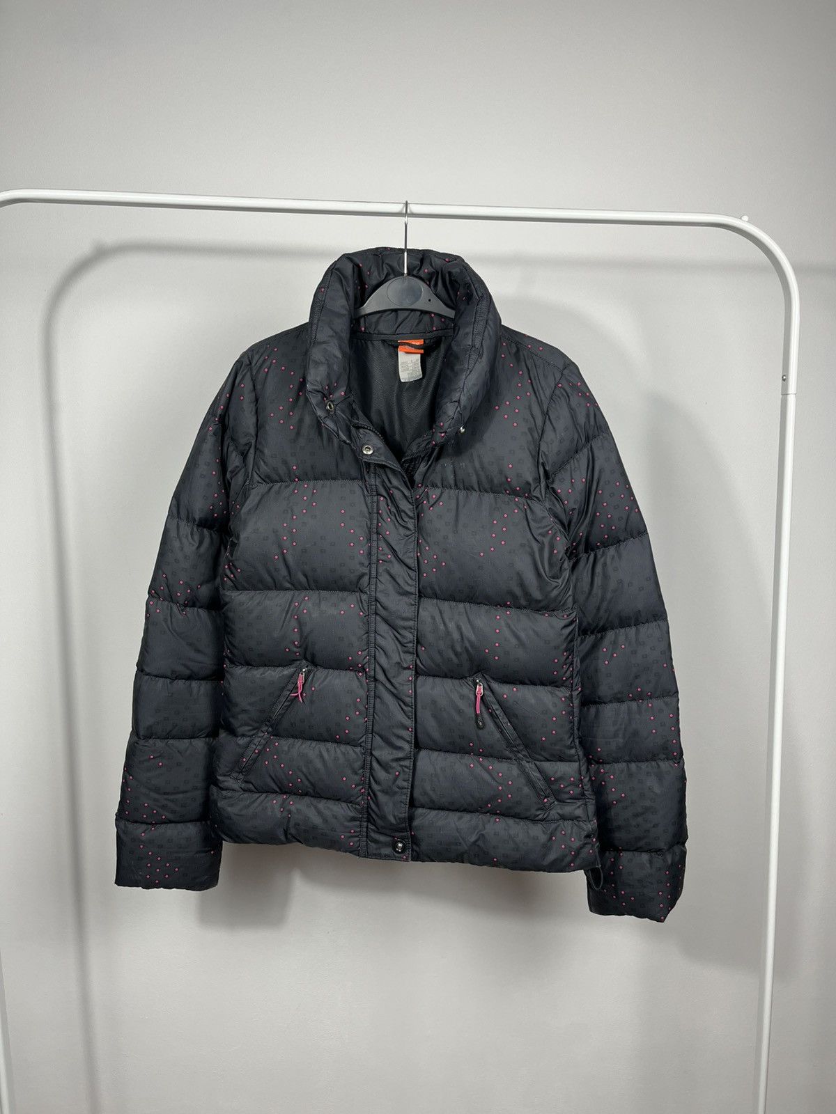 Nike Nike Athletic Dept Black Puffer Jacket Polka Dot Size S Size S / US 4 / IT 40 - 1 Thumbnail