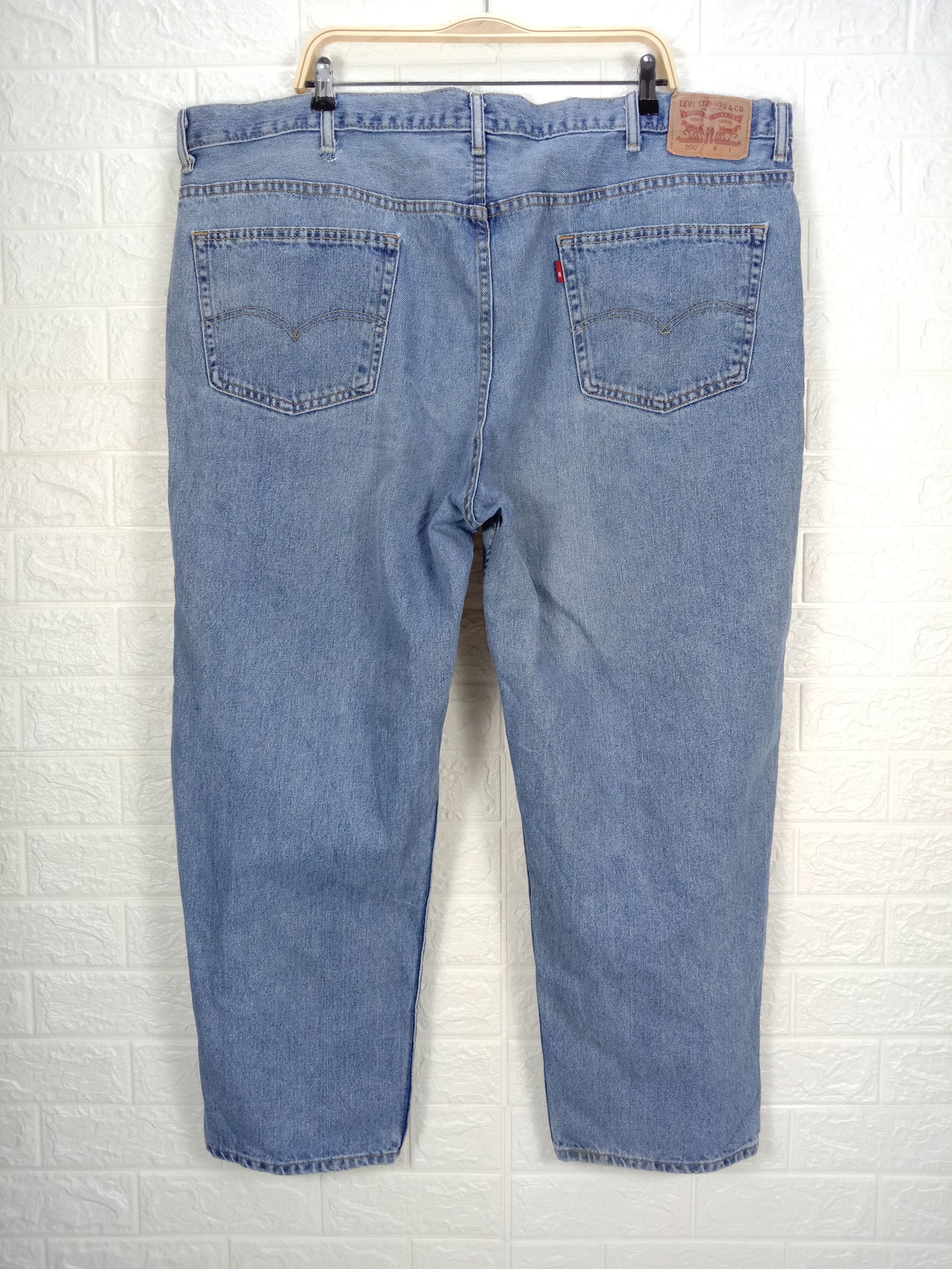 Levi's Vintage Levi's 550 Jeans Blue Wash Denim Over Size 48x43 Size US 44 / EU 60 - 5 Thumbnail
