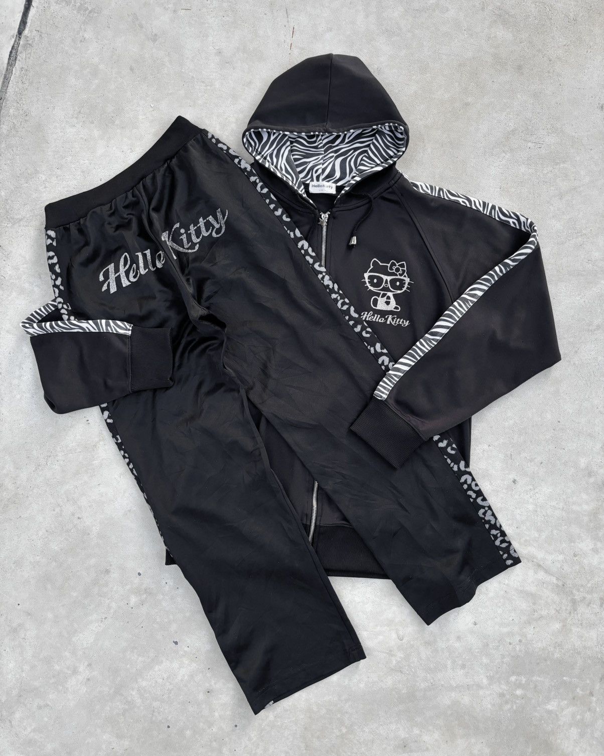 If Six Was Nine Rare Hello Kitty Sanrio Tracksuit (Hoodie & Pant) Size US S / EU 44-46 / 1 - 2 Thumbnail