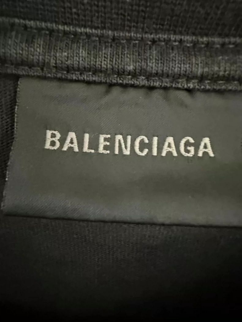 Balenciaga Balenciaga Front and back blurry logo short sleeves Size US L / EU 52-54 / 3 - 3 Thumbnail