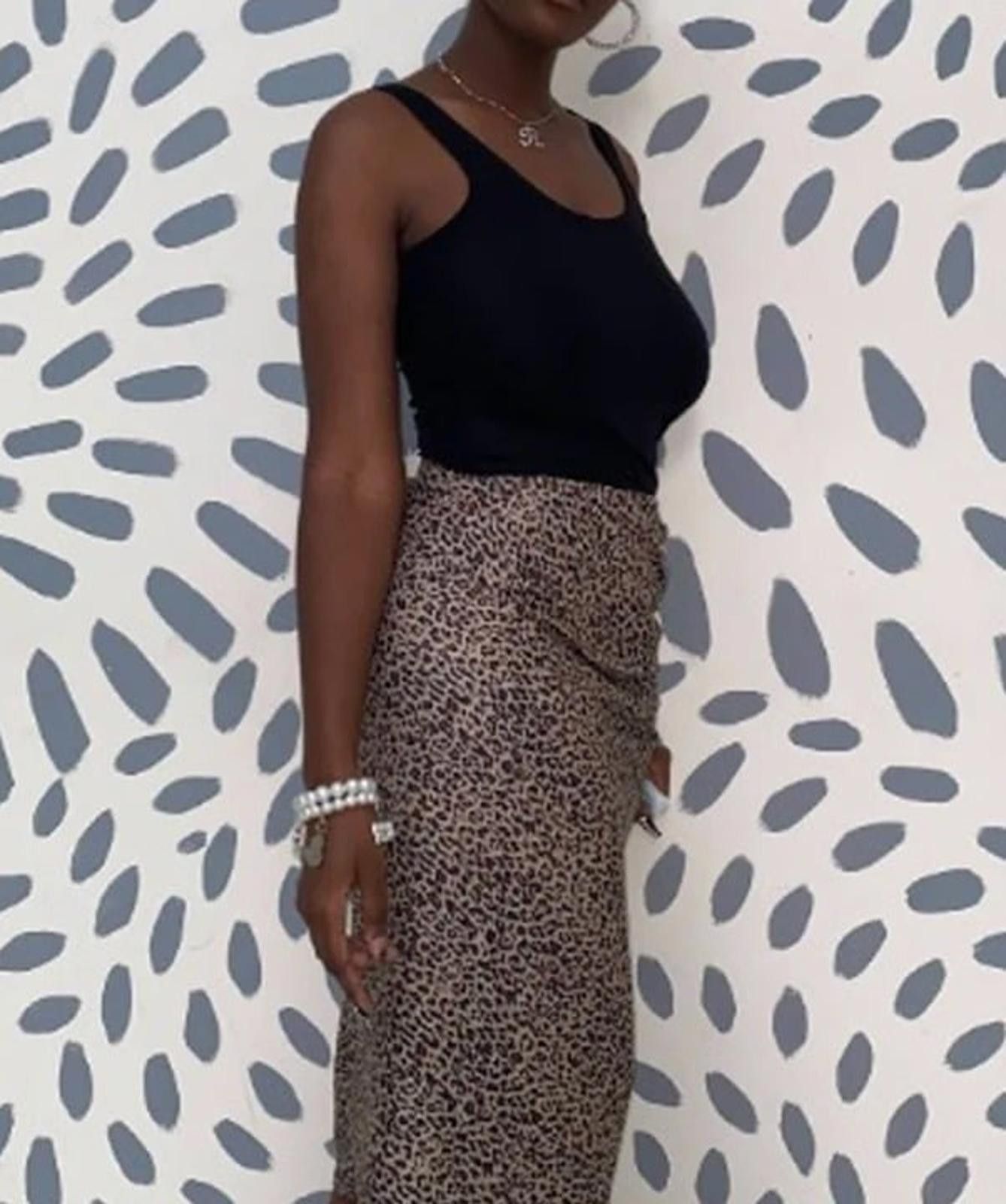 Fashion Nova BUNDLE DEAL: leopard print skirt, green skirt Size 32" / US 10 / IT 46 - 2 Thumbnail