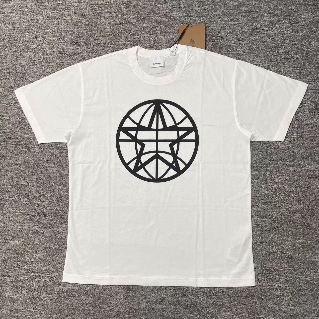 Burberry Burberry Star Short Sleeve K12 Size US XXS / EU 40 - 1 Thumbnail