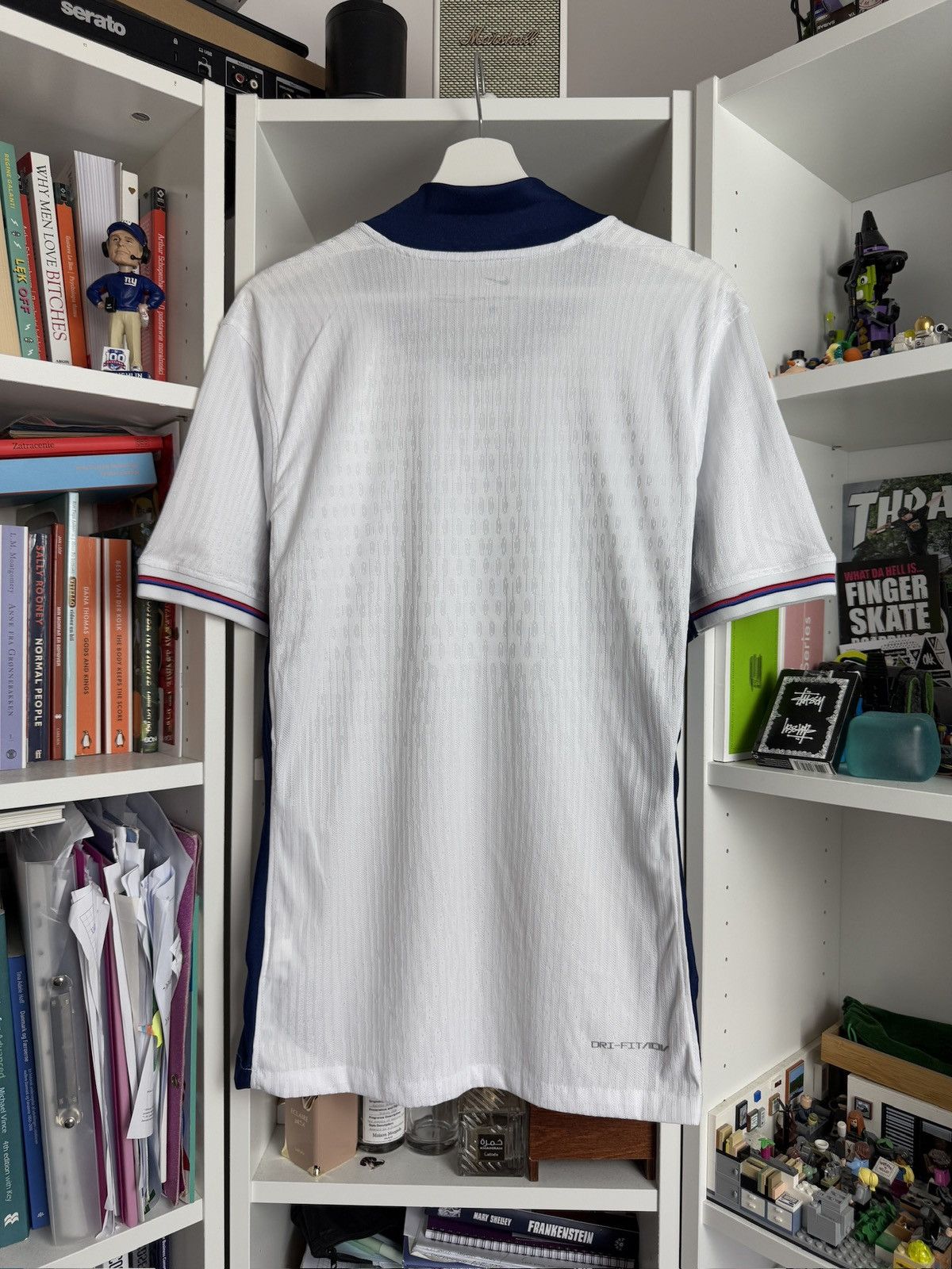 Nike Nike England 2024-2025 home football soccer jersey t-shirt L Size US L / EU 52-54 / 3 - 2 Thumbnail