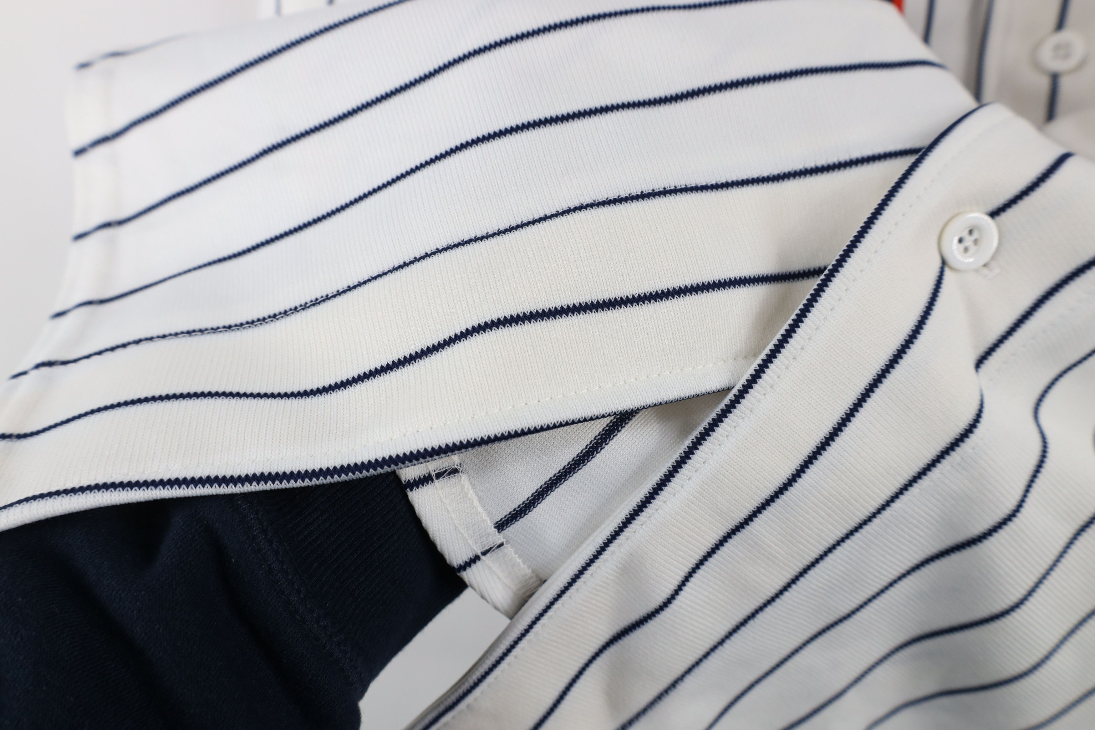 Vintage Vintage 90s Streetwear Pinstriped Baseball Jersey White USA Size US XL / EU 56 / 4 - 7 Thumbnail