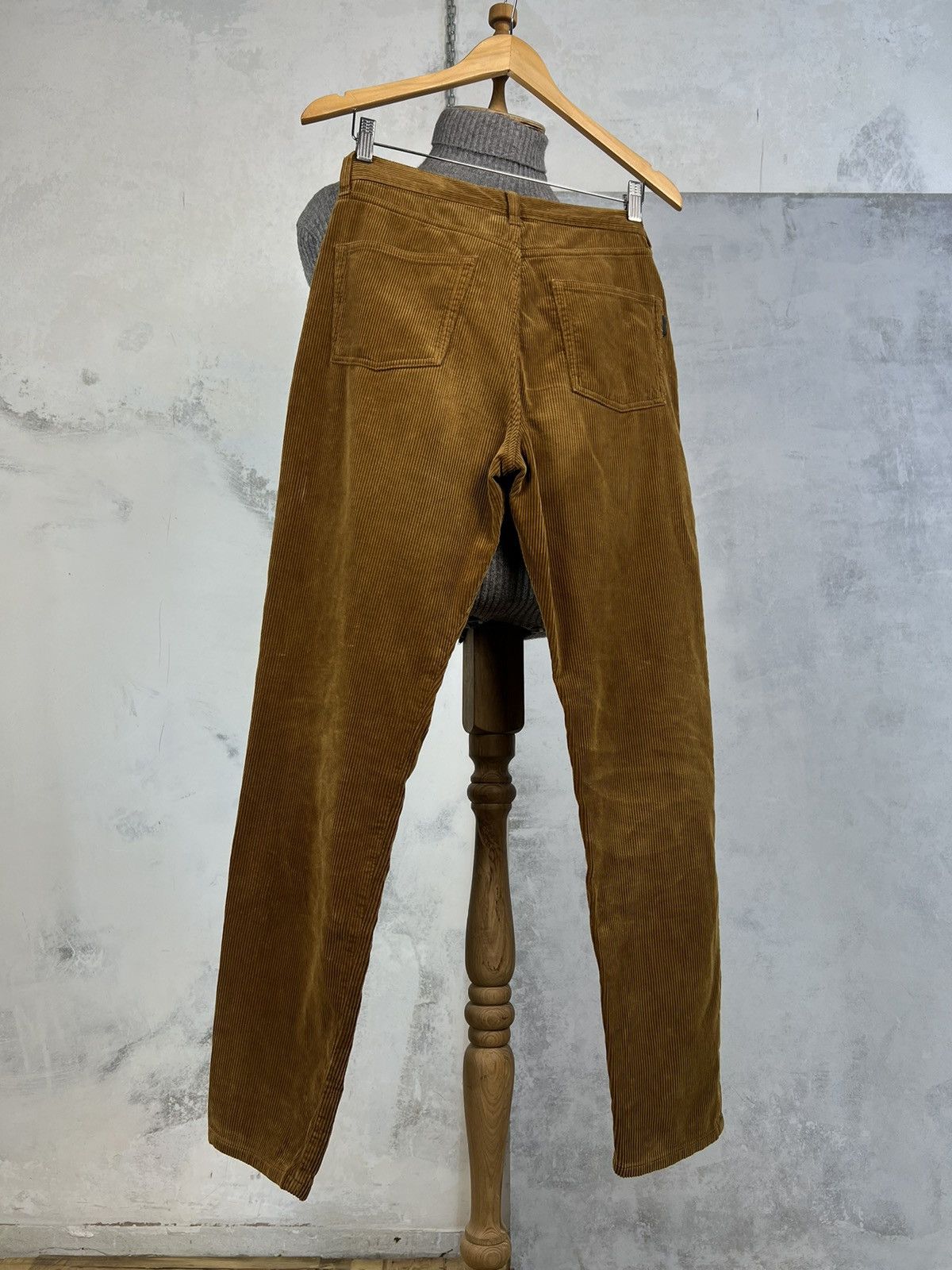 Saint Laurent Paris Seint Laurent Corduroy Velvet Pants Size 28 Size 28" / US 6 / IT 42 - 2 Thumbnail